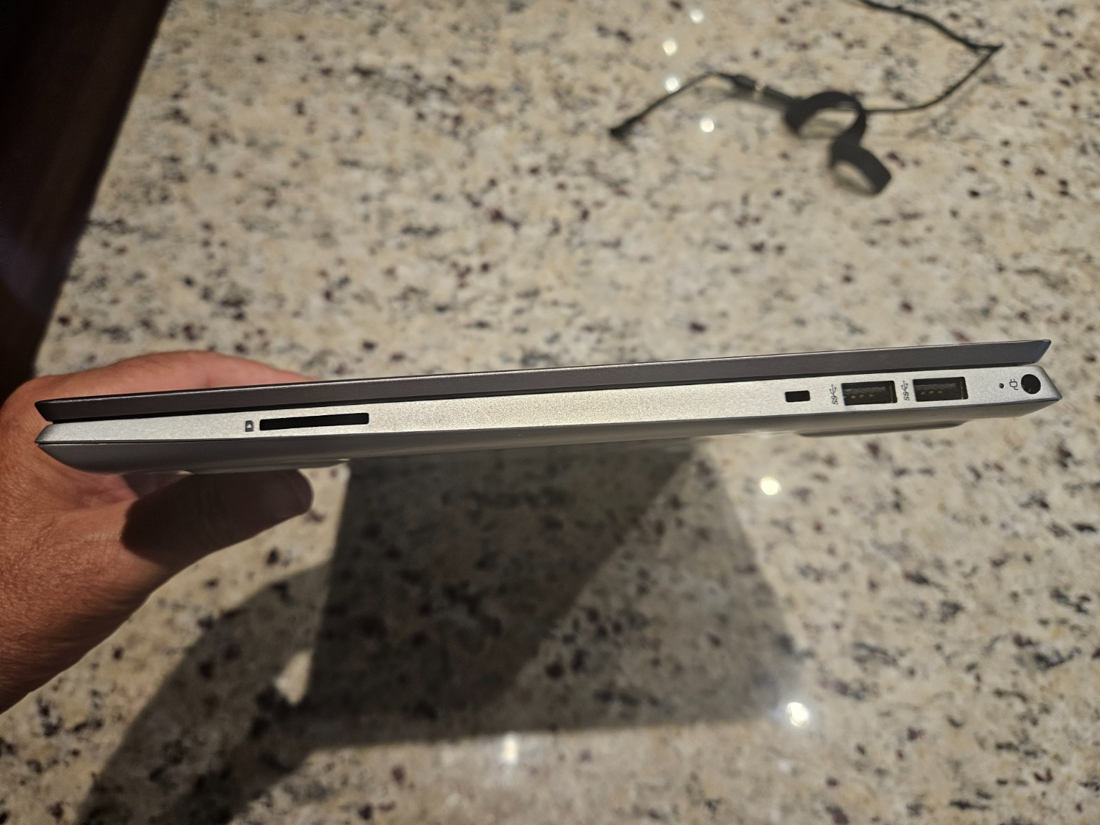 HP Pavlion 15-CS3010NR Intel i5-1035G1, 8GB, 256GB HD Touch Windows 11 Home