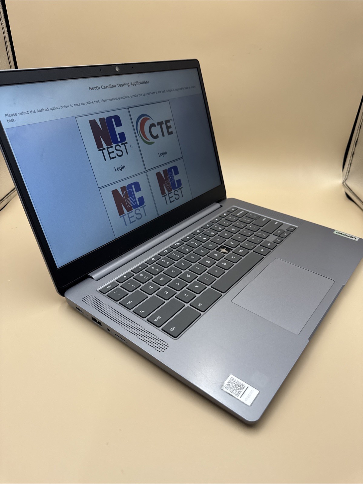 Lenovo IdeaPad 3 Chrome 14M836 14″ 64GB eMMC, MediaTek MT8183, 2.00 GHz *PARTS*