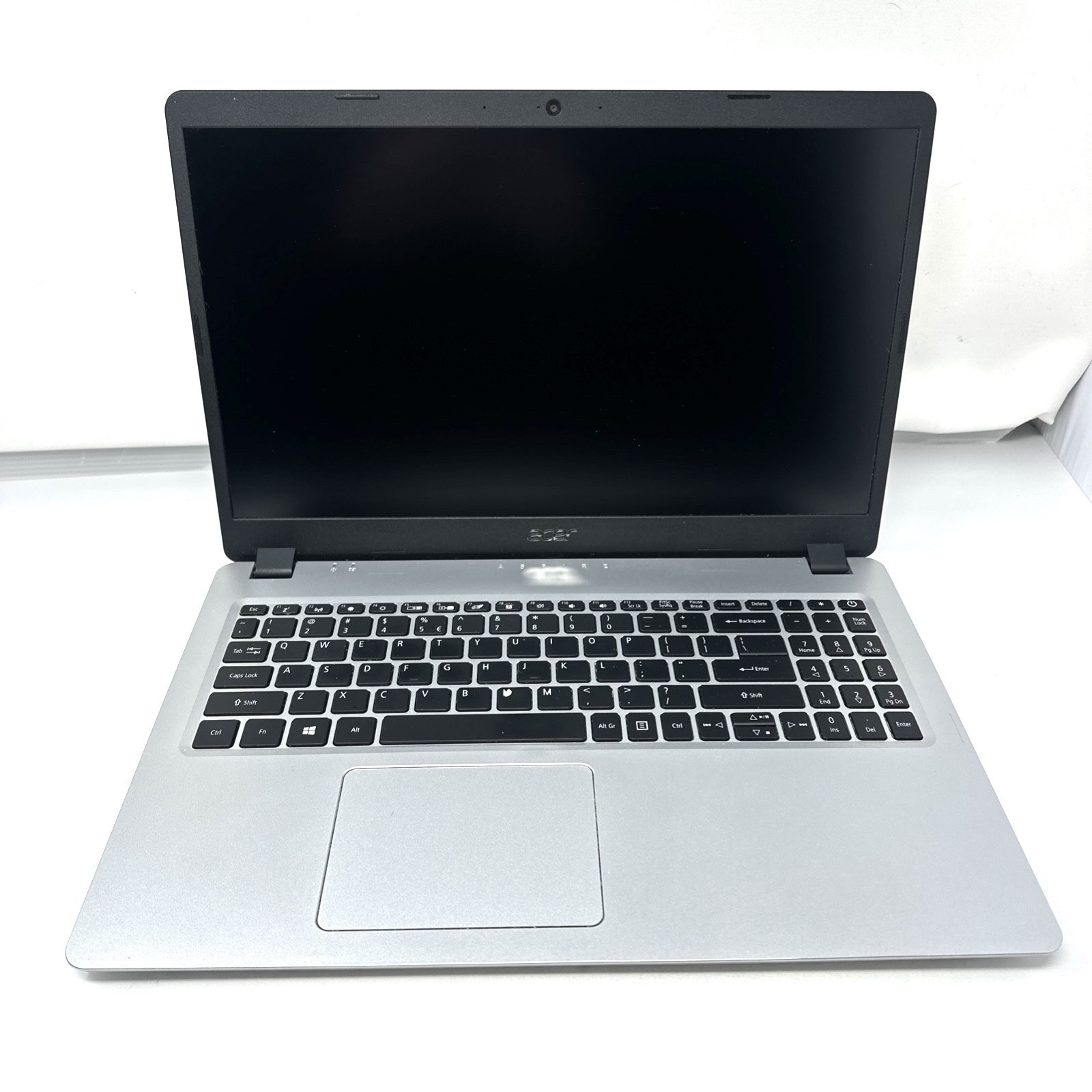 Acer Aspire 5 Slim Laptop 15.6 Full HDAMD Ryzen 3 3200u 4GB 128GB SSD Laptop