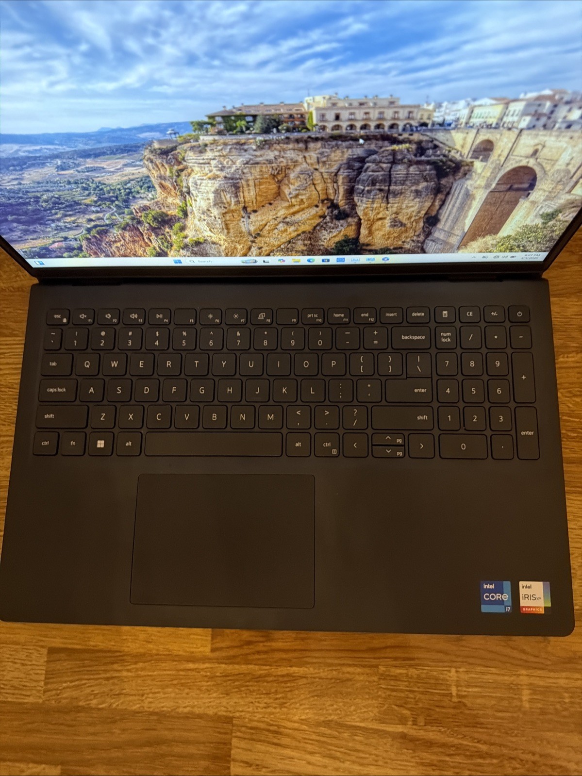 Dell Inspiron 15 3530 15,6″ ( Intel i7-1355U, 512GB SSD , 16GB, Touch Screen)
