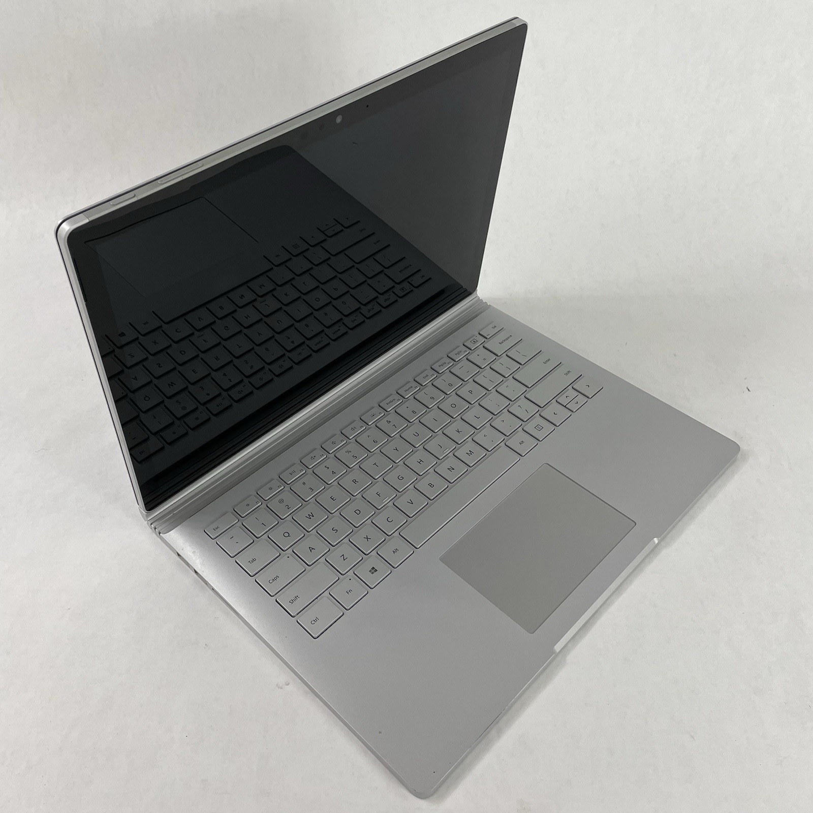 Microsoft Surface Book 2 13.3″ i7-8650U 1.90 GHz 8 GB RAM 256 GB SSD Win11