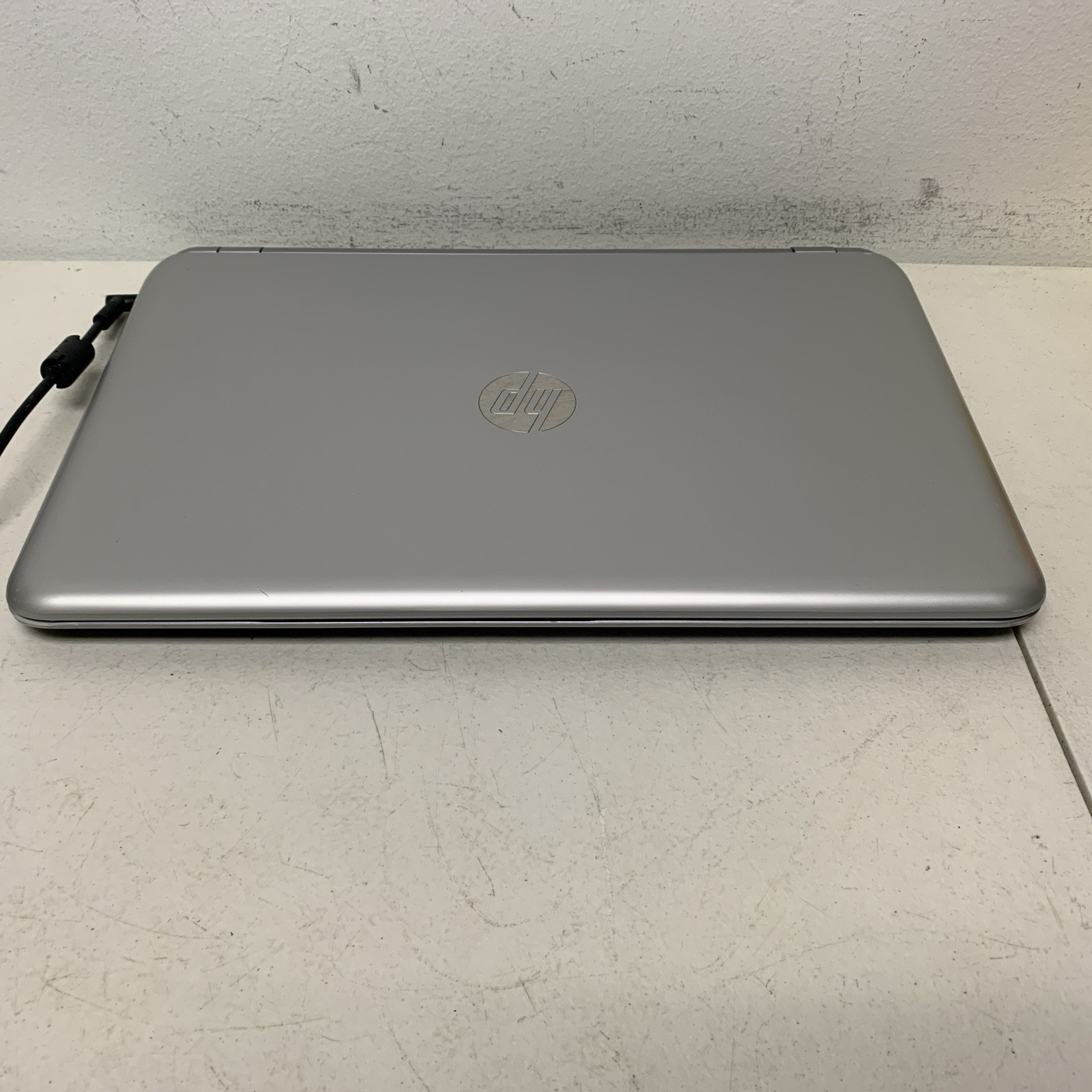 HP Pavilion TS 15 Notebook i5-4200u 12GB Ram 1GB HDD W10 Home Need Battery