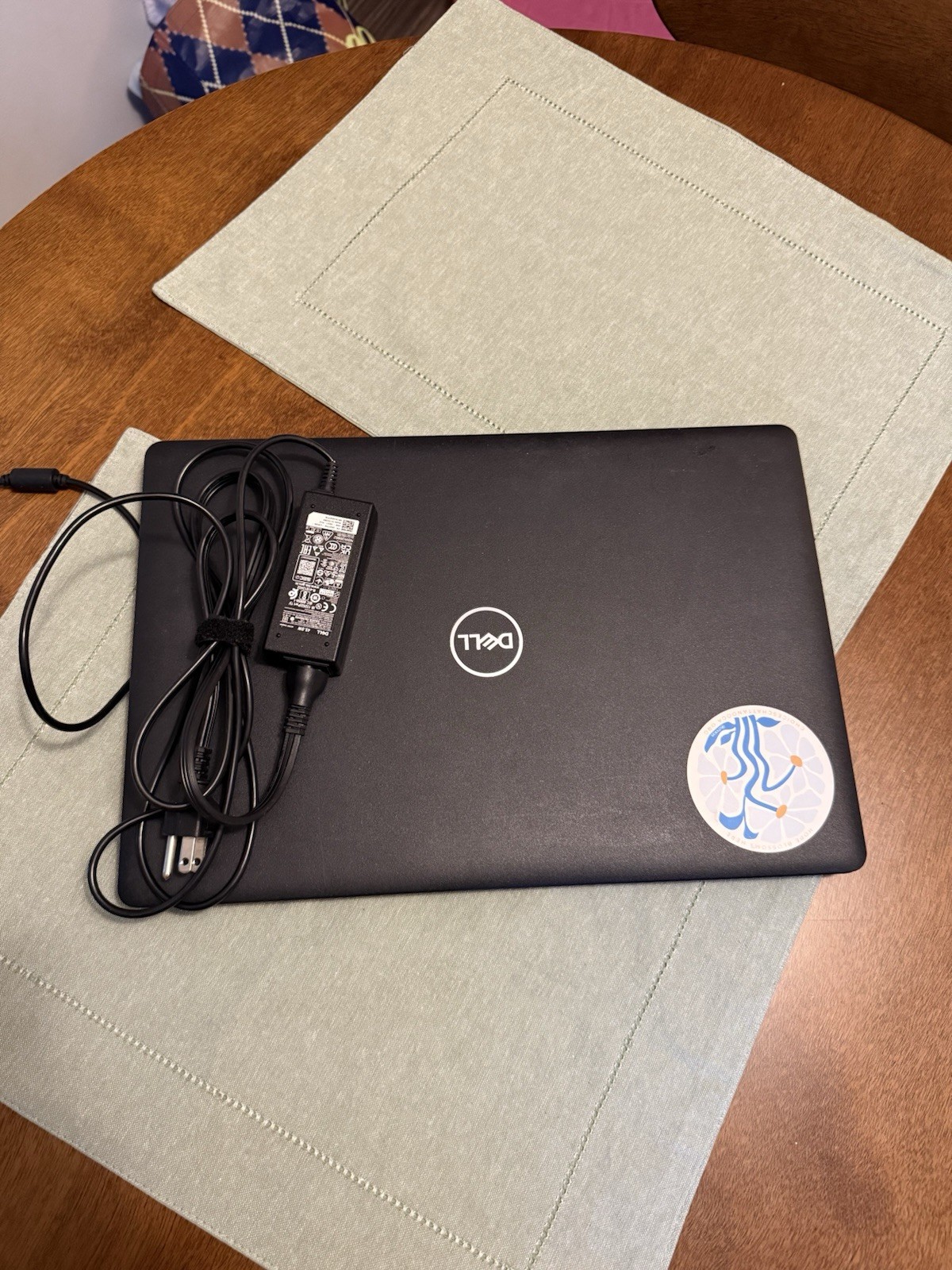 Dell Latitude 3590 i3-7020U 16GB RAM 256GB NVMe SSD Windows 11 Pro + Charger