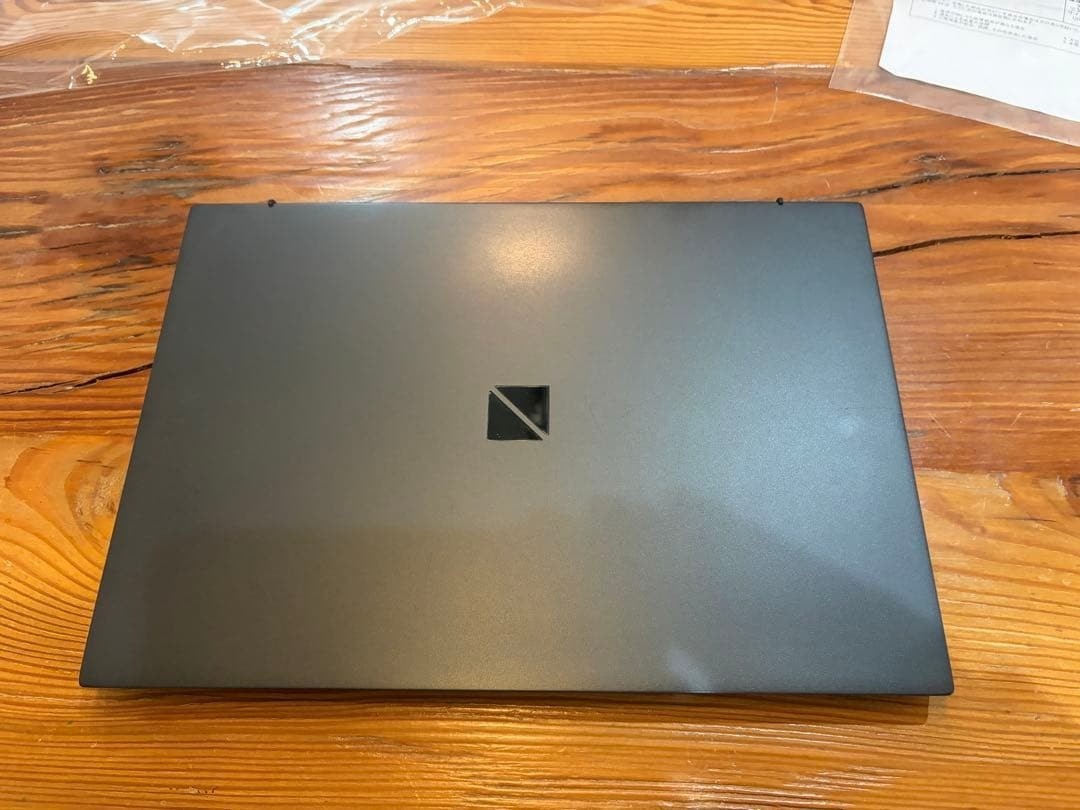 NEC LAVIE NEXTREME Carbon PC-XC550DAB 14″ i5-1155G7 8GB 512GB SSD WUXGA