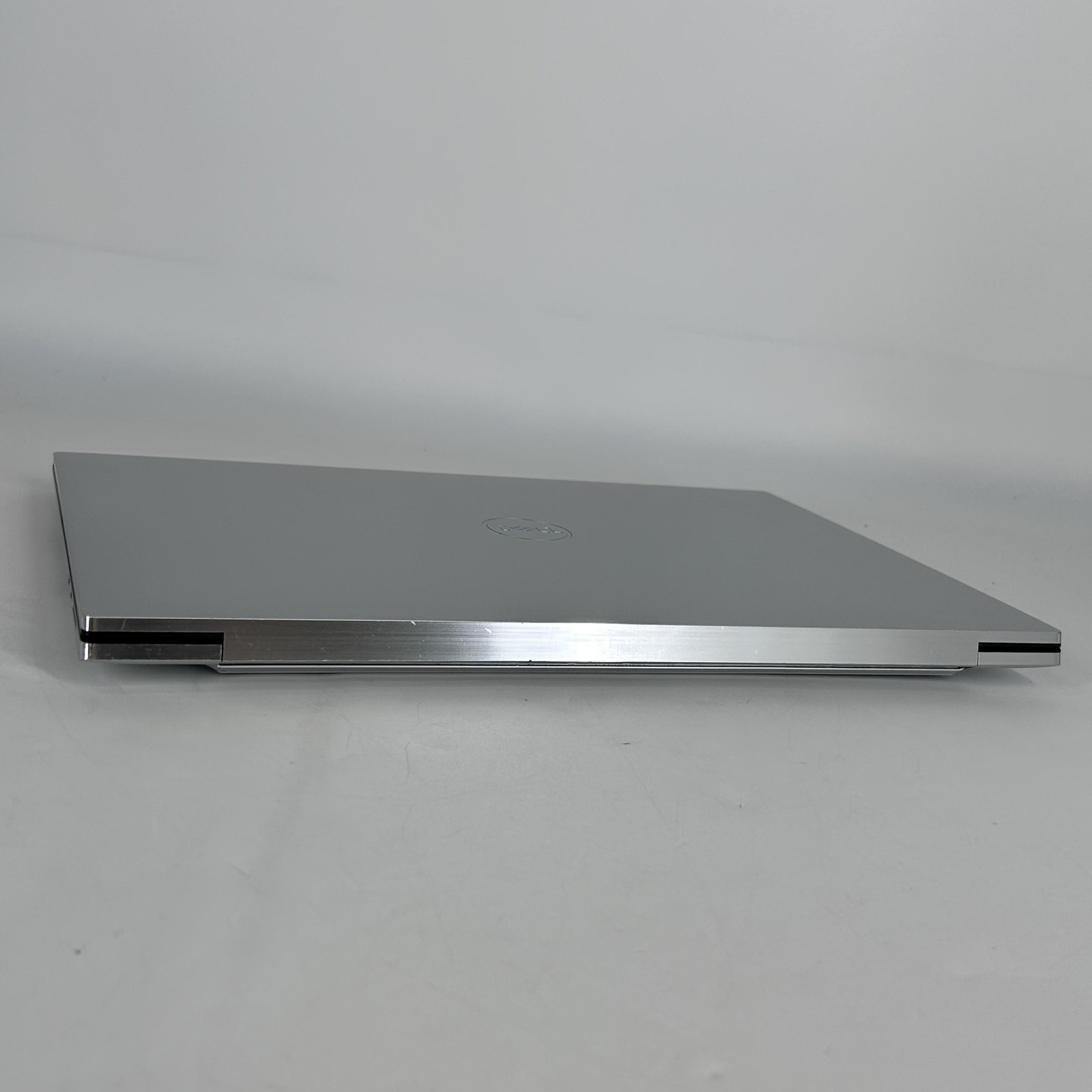 Dell XPS 17 9700 Silver FHD+ i5-10300H 2.50GHz 16GB RAM 1TB SSD Good