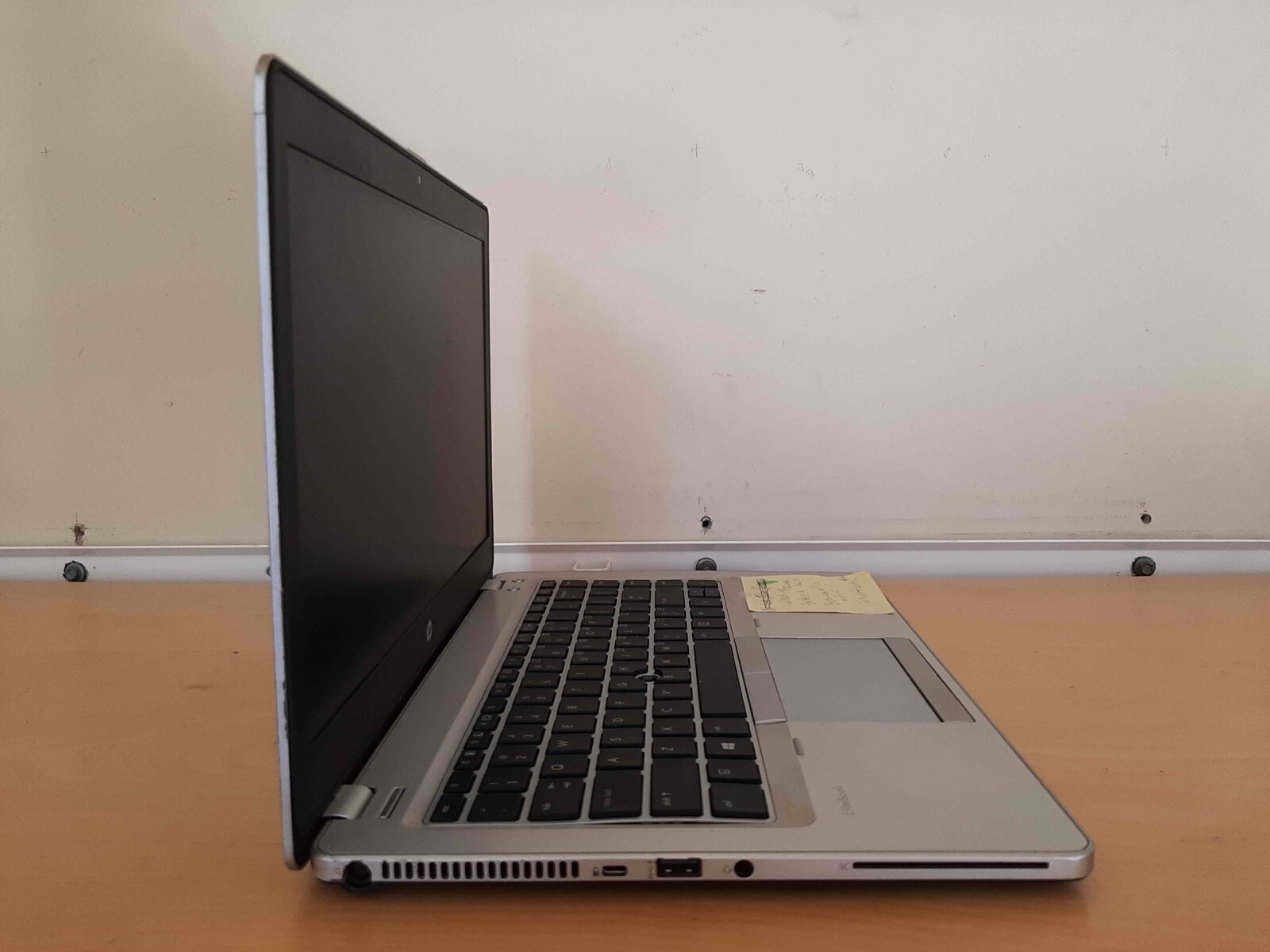 HP ELITEBOOK FOLIO 9470m i5-3437U 1.9GHz 8GB RAM ULTRABOOK unit 2 OF 4