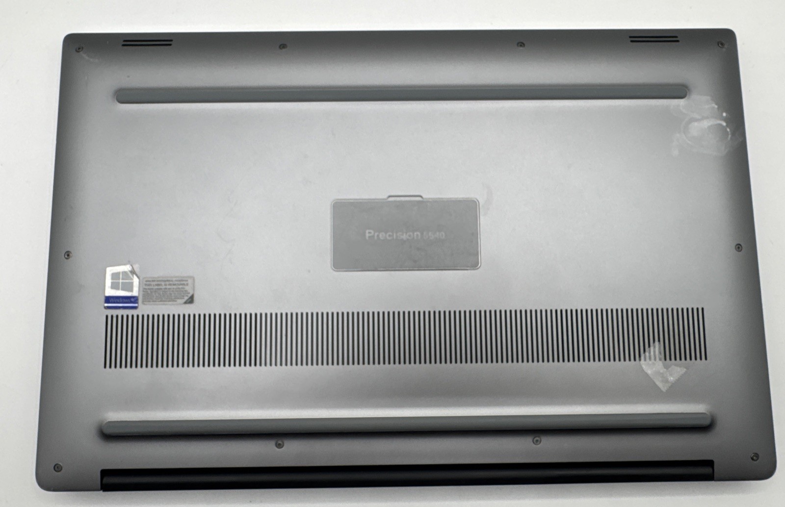 Dell Precision 5540 i9-9980HK 32GB RAM 500GB SSD 15.6” FHD READ!