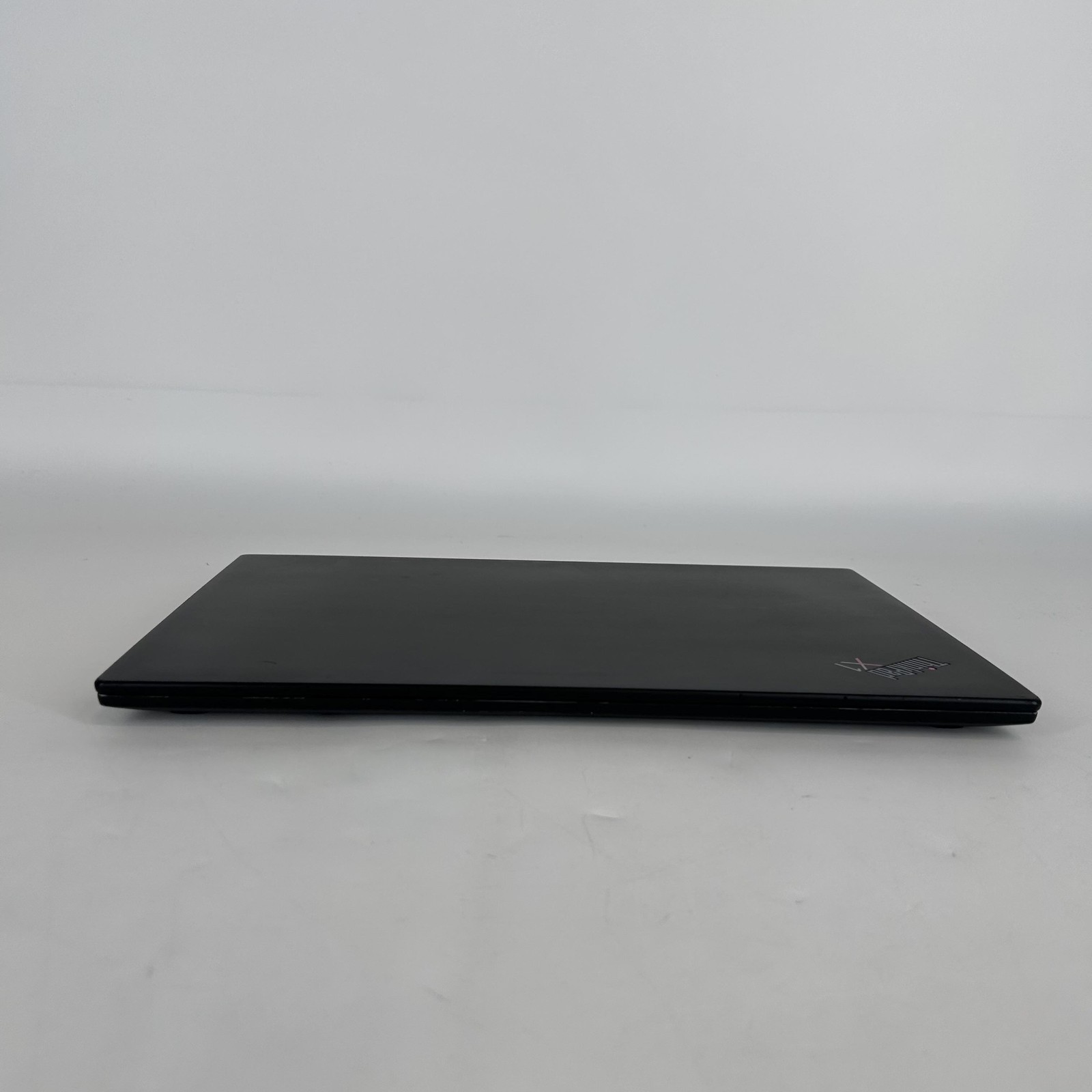 Lenovo ThinkPad X1 Carbon Gen 8 14 FHD i5-10310U 1.70GHz 16GB 512GB WHITE SPOTS