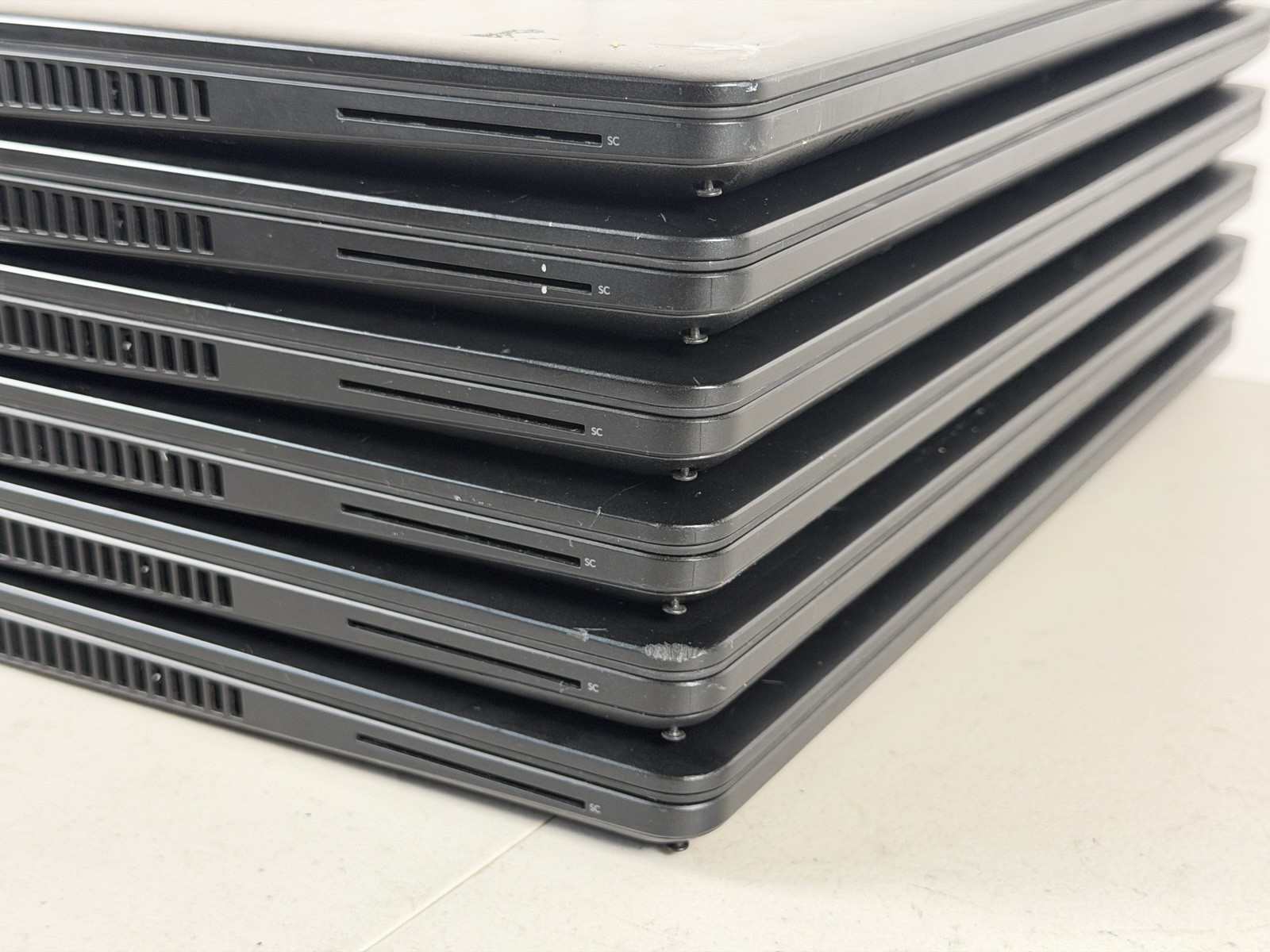 Lot of 6 Dell Latitude E5570 i7-6600U 8GB 256GB SSD Radeon R7 Win11P No Chargers