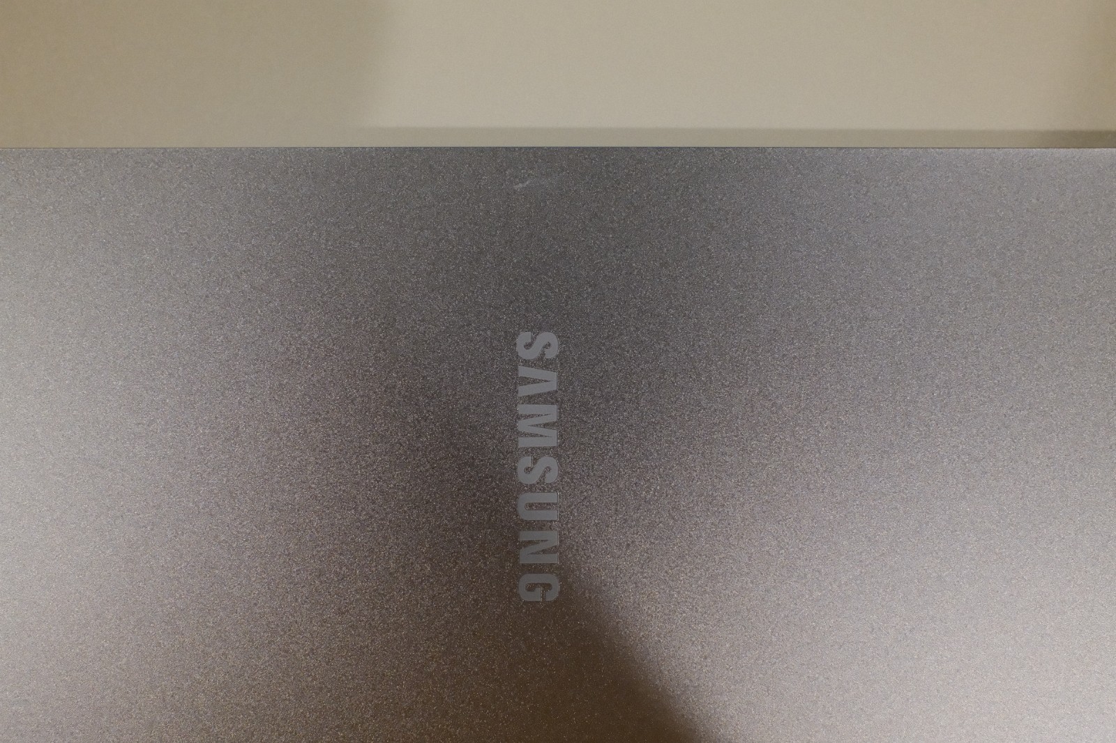 Samsung Galaxy Book4 Edge 16″ 3K OLED Touch Screen Snapdragon X Elite 16GB 512GB