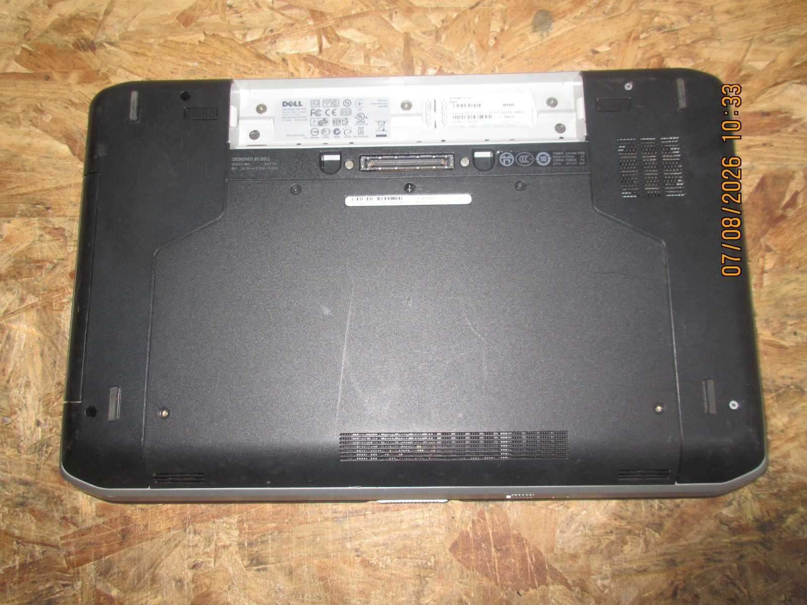 Dell Latitude E5520 Laptop i5-2ND @ 2.5GHz 4GB RAM | NO BATTERY, NO HDD, NO OS |