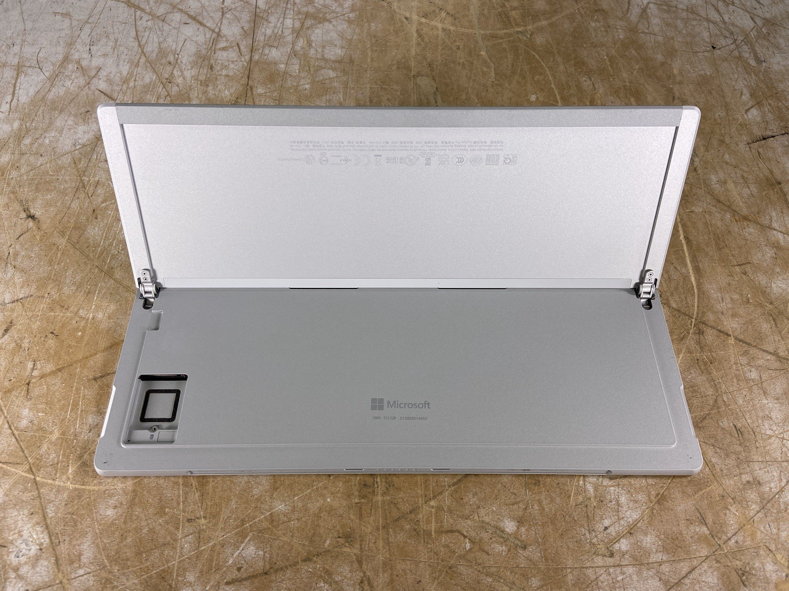 MICROSOFT SURFACE PRO 7+ (1960) i7-1165G7 @ 2.80GHz, 16GB RAM, NO HDD/OS