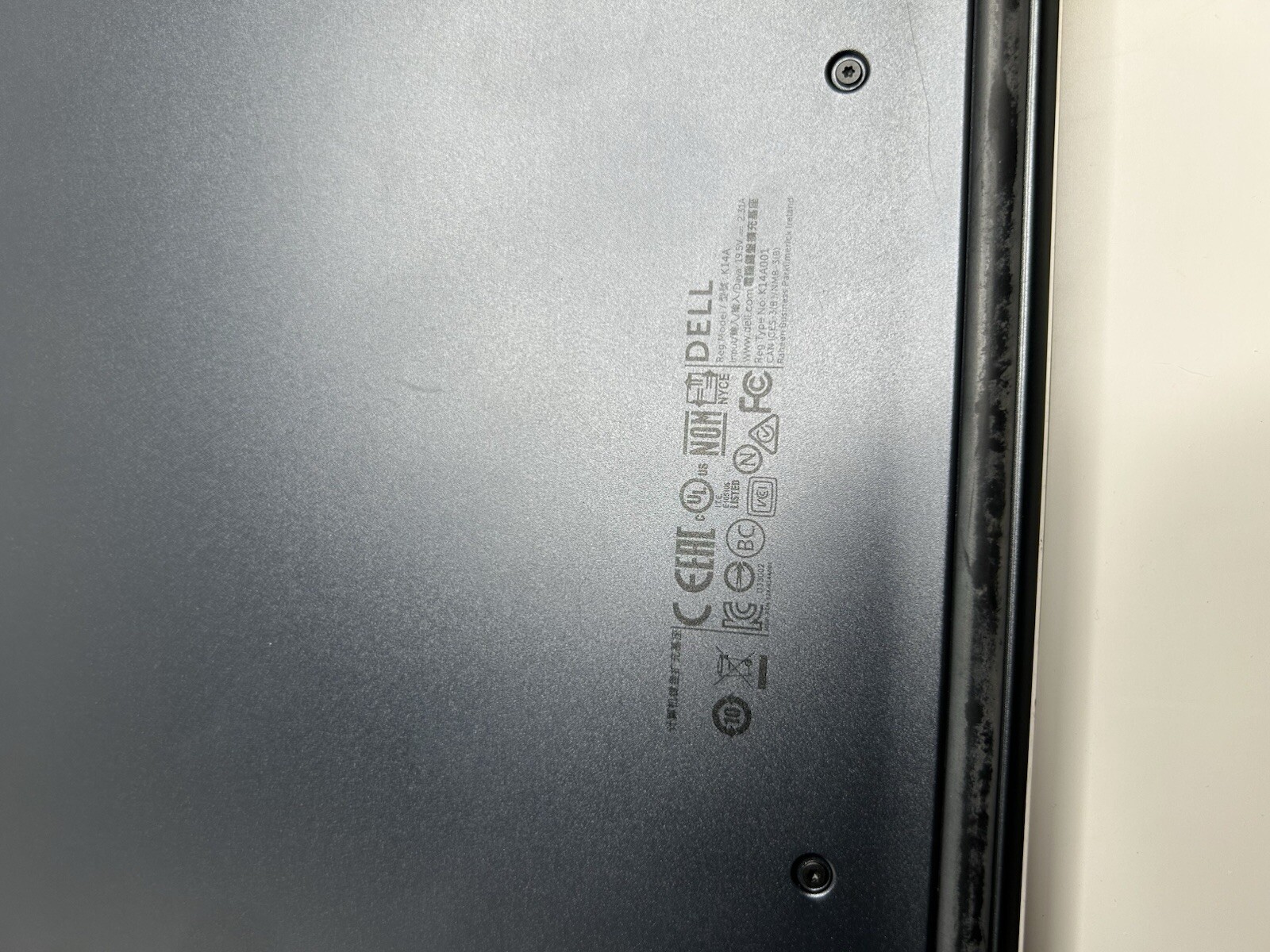 Dell Latitude 7350 Core m-5Y71 1.20GHz FOR PARTS/REPAIR NO POWER