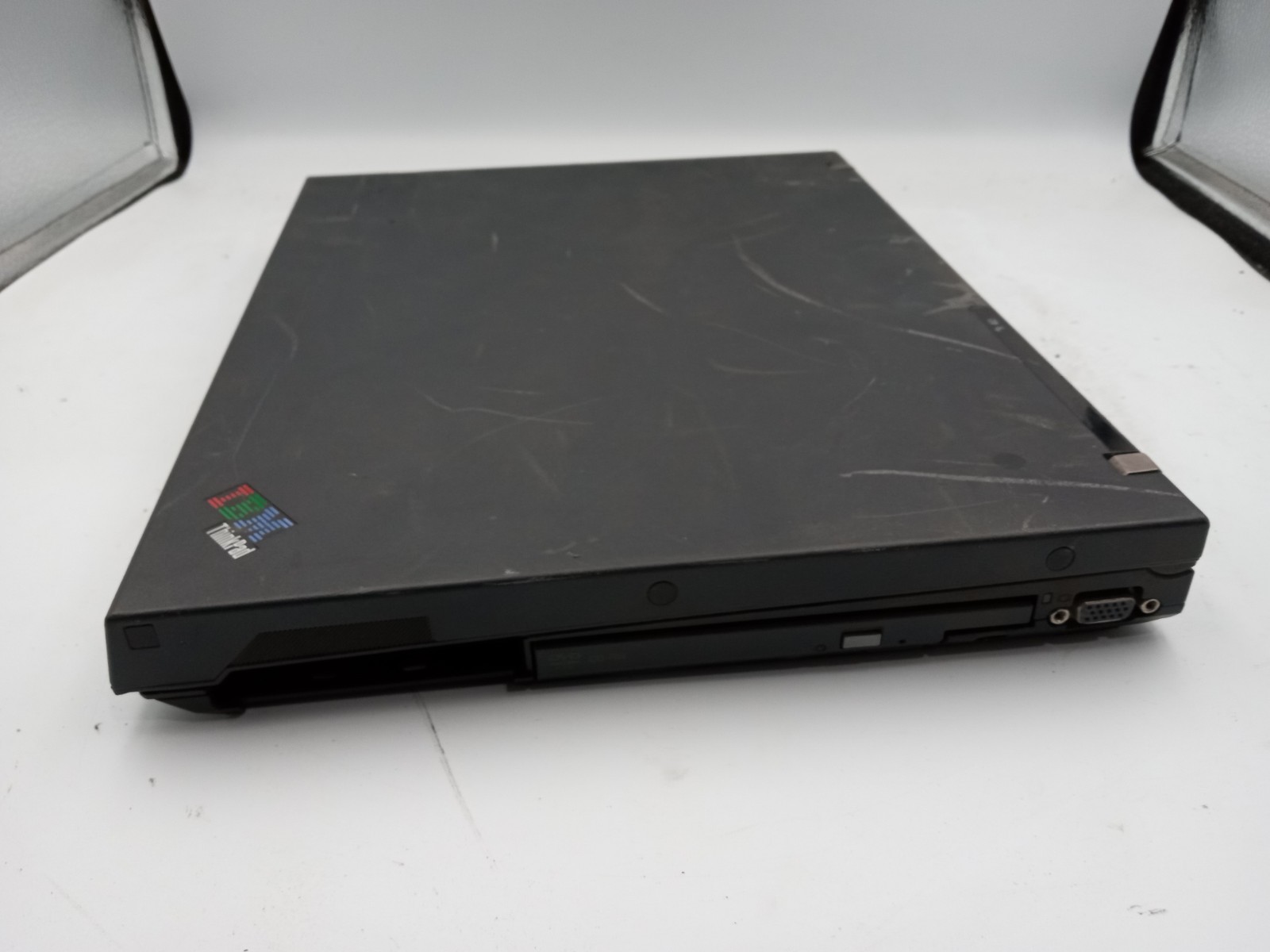 Lenovo IBM ThinkPad R52 15″ Laptop Intel CPU – MISSING PARTS – READ -RR