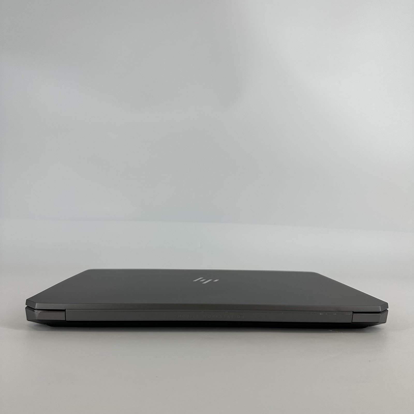HP ZBook 15 G6 Gray FHD i7-9850H 2.60GHz 16GB 512GB SSD NVIDIA Quadro T2000 Good