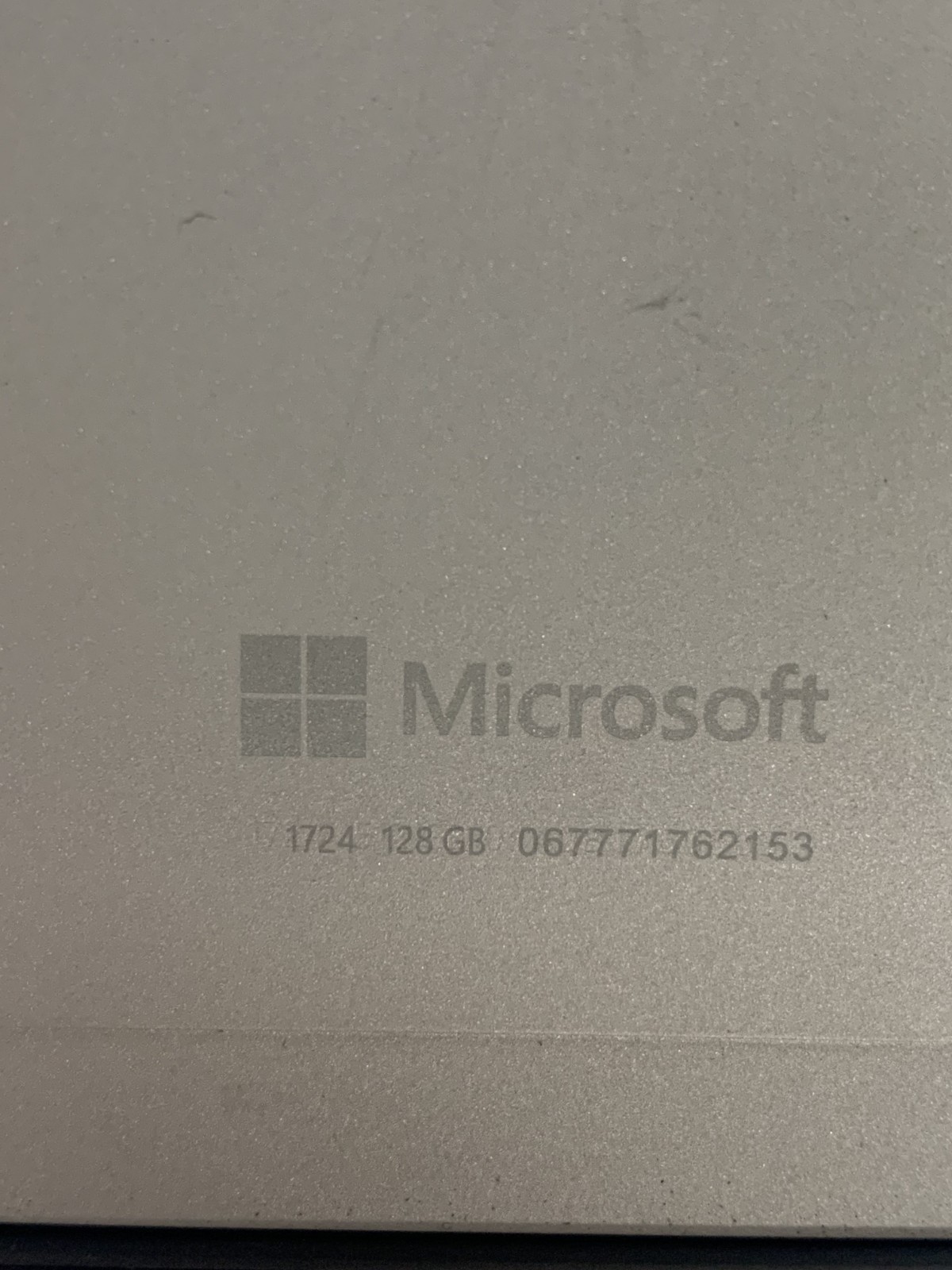 MICROSOFT SURFACE 1724 i5-6300U@2.40GHZ 4GB RAM 128GB NVME W10P TOUCH *READ