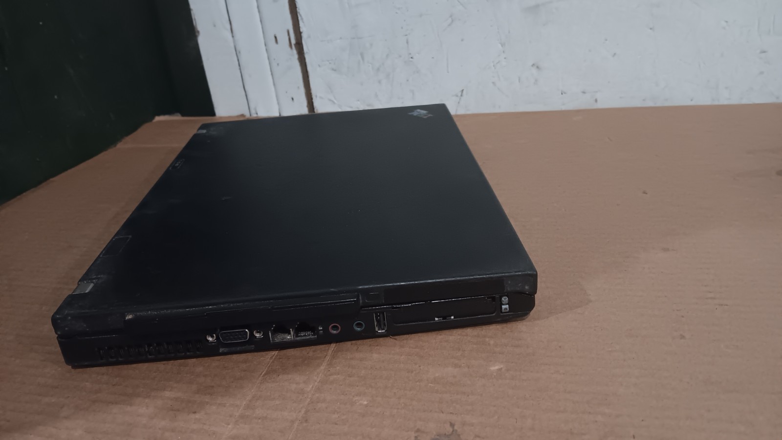 Lenovo Thinkpad T60 Laptop intel Core 2 Duo 2.16 GHz 15.4″ LCD Screen Type 8741