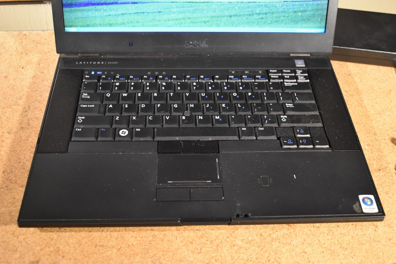 Dell Latitude E6500 P8600 2.26GHz 4GB RAM 160GB HDD WUXGA 1920×1200 Windows XP