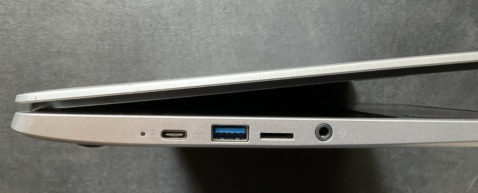 chromebook cb315-3h series in good condition comes without charger