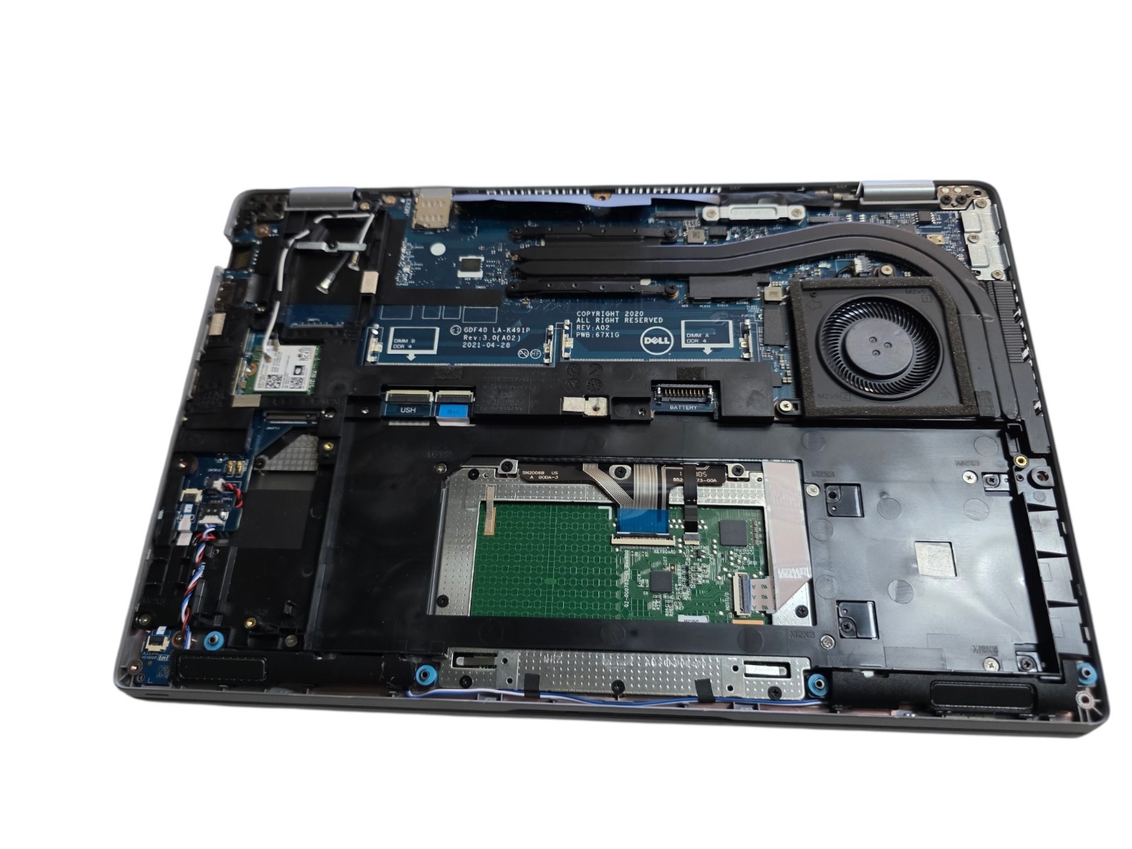 Dell Latitude 5420 | i5-1135G7| No RAM | No SSD/OS | PARTS BROKEN SCREEN READ!!