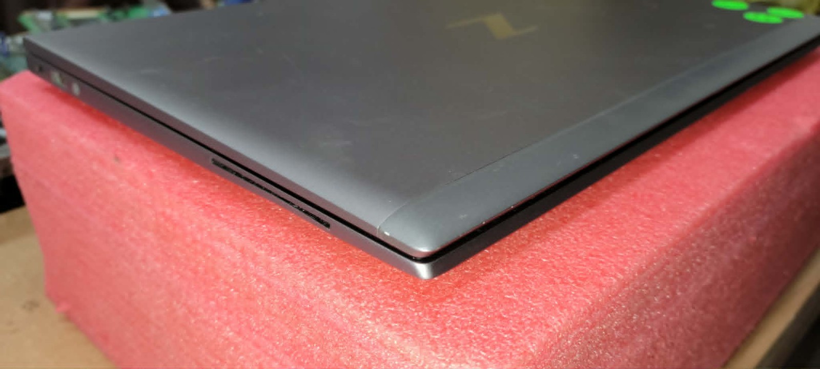 HP ZBook Firefly 15 G7 Mobile Workstation i7-10510U@1.8GHz 4GB No SSD/OS Works
