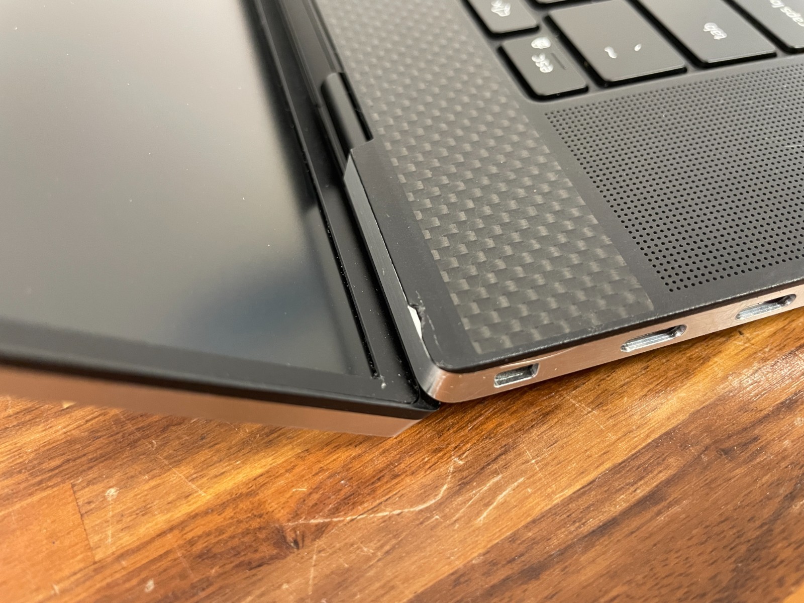 Dell XPS 17 9700 i7-10875H 2.3GHz 32GB RAM 1TB SSD RTX 2060 Win 11 Home