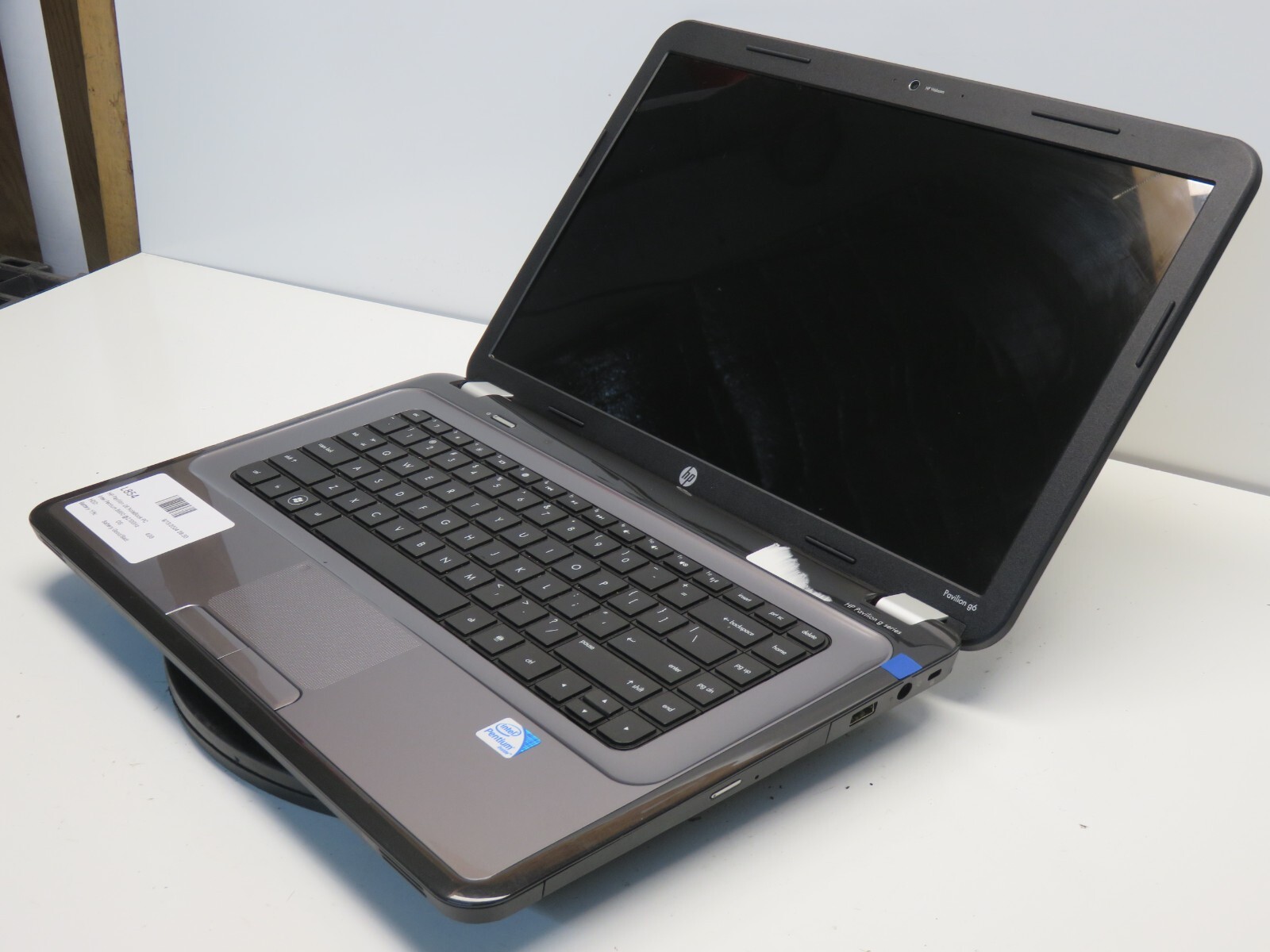 HP Pavilion G6 NoteBook PC Intel Pentium B950 2.10GHz 4GB NO HDD No Batt