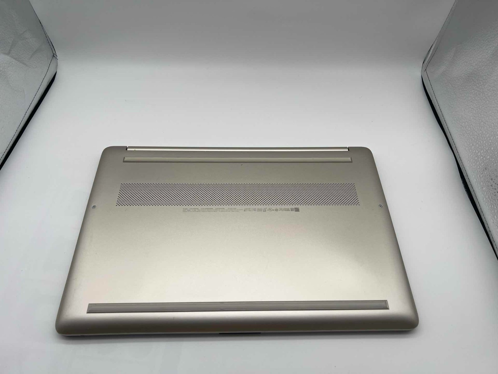 HP 15.6 Athlon N3050 4/128GB Windows 11 home 15-ef1072wm