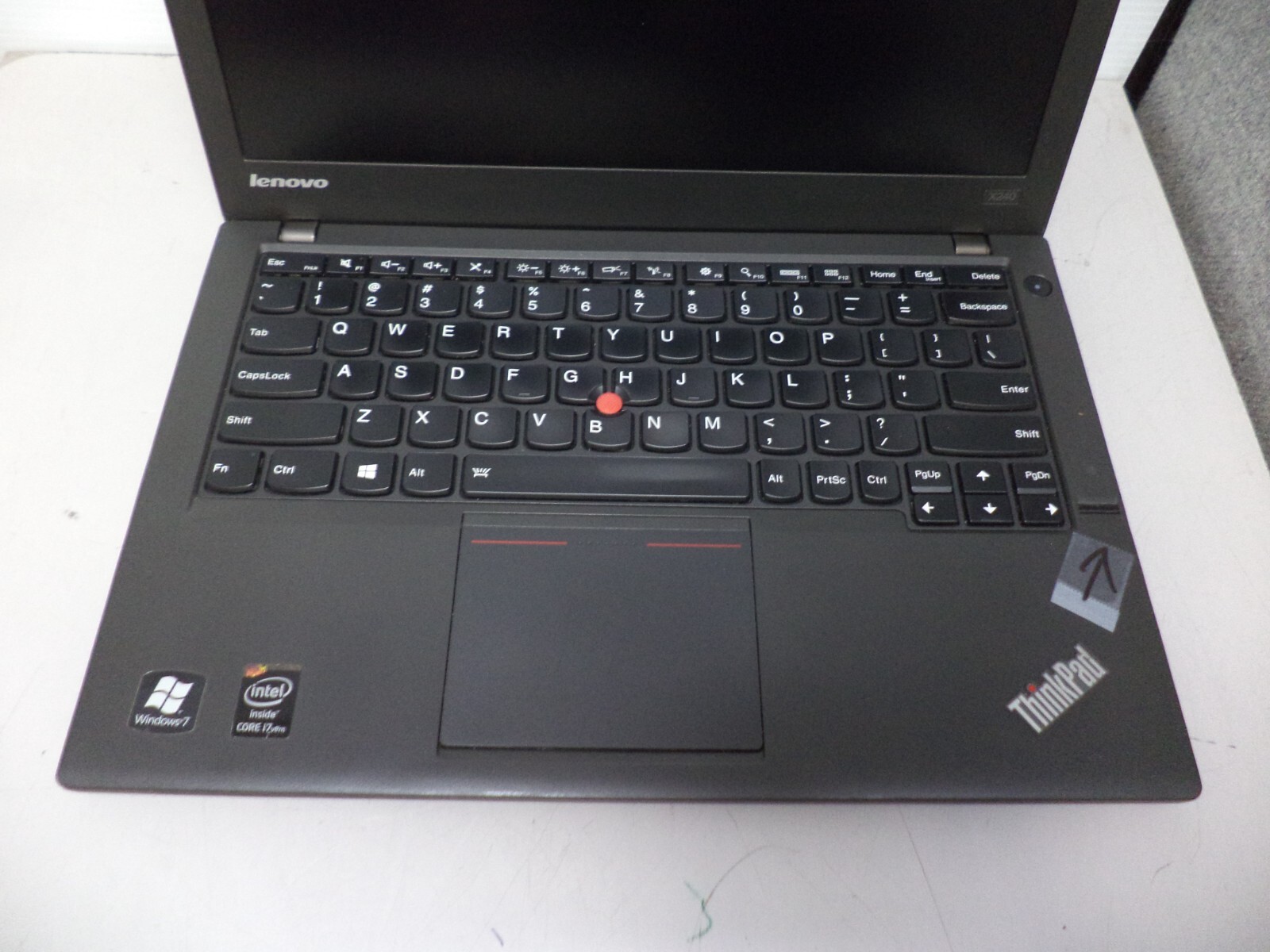 Lenovo ThinkPad X240 12.5″ i7-4600U 2.1GHz 8GB/320GB Webcam Laptop [No OS/AC]