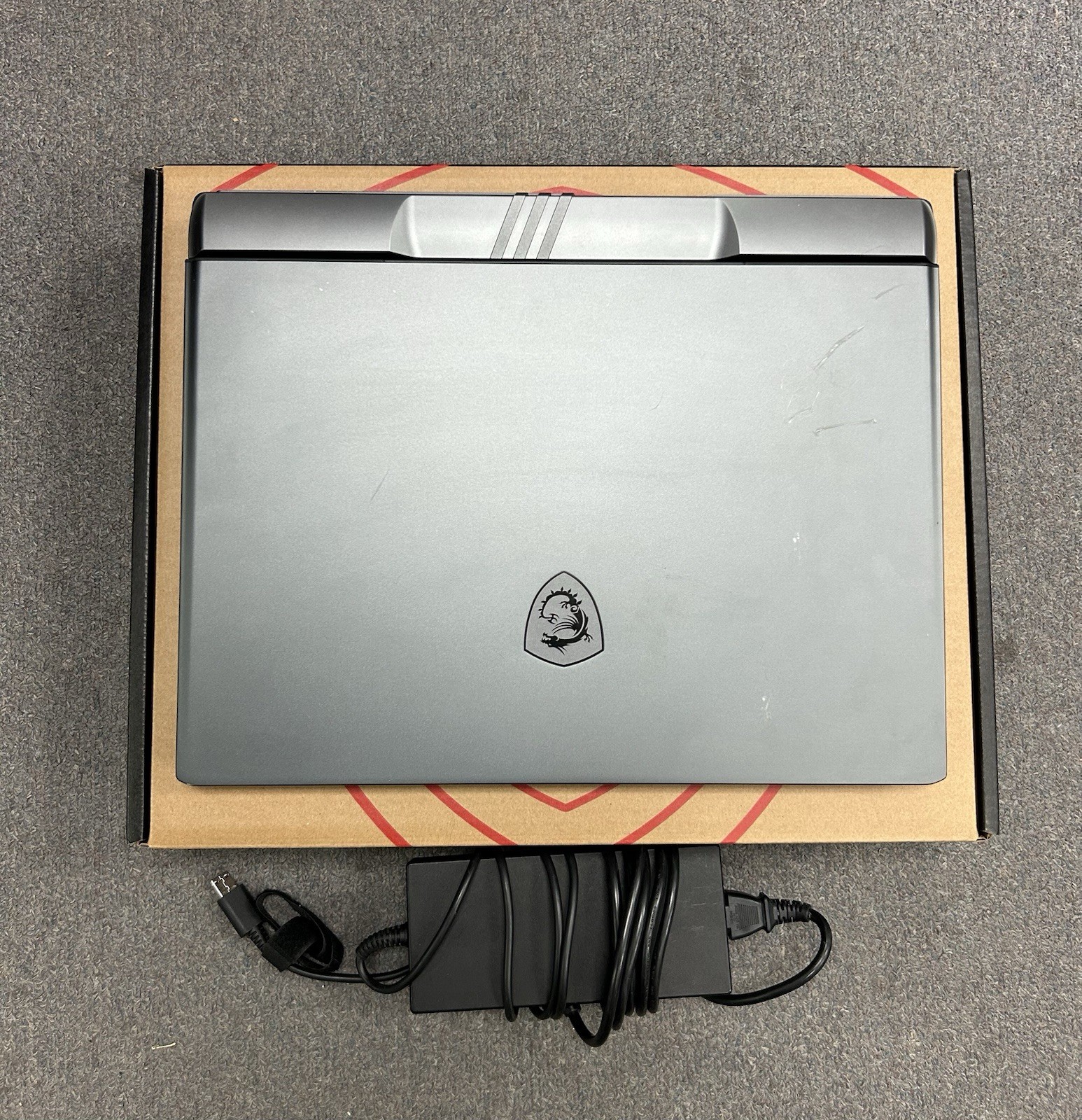 MSI Vector 17 HX A14V 17″ i9-14900HX 2.3GHz 32GB RAM 1TB SSD GeForce RTX 4070
