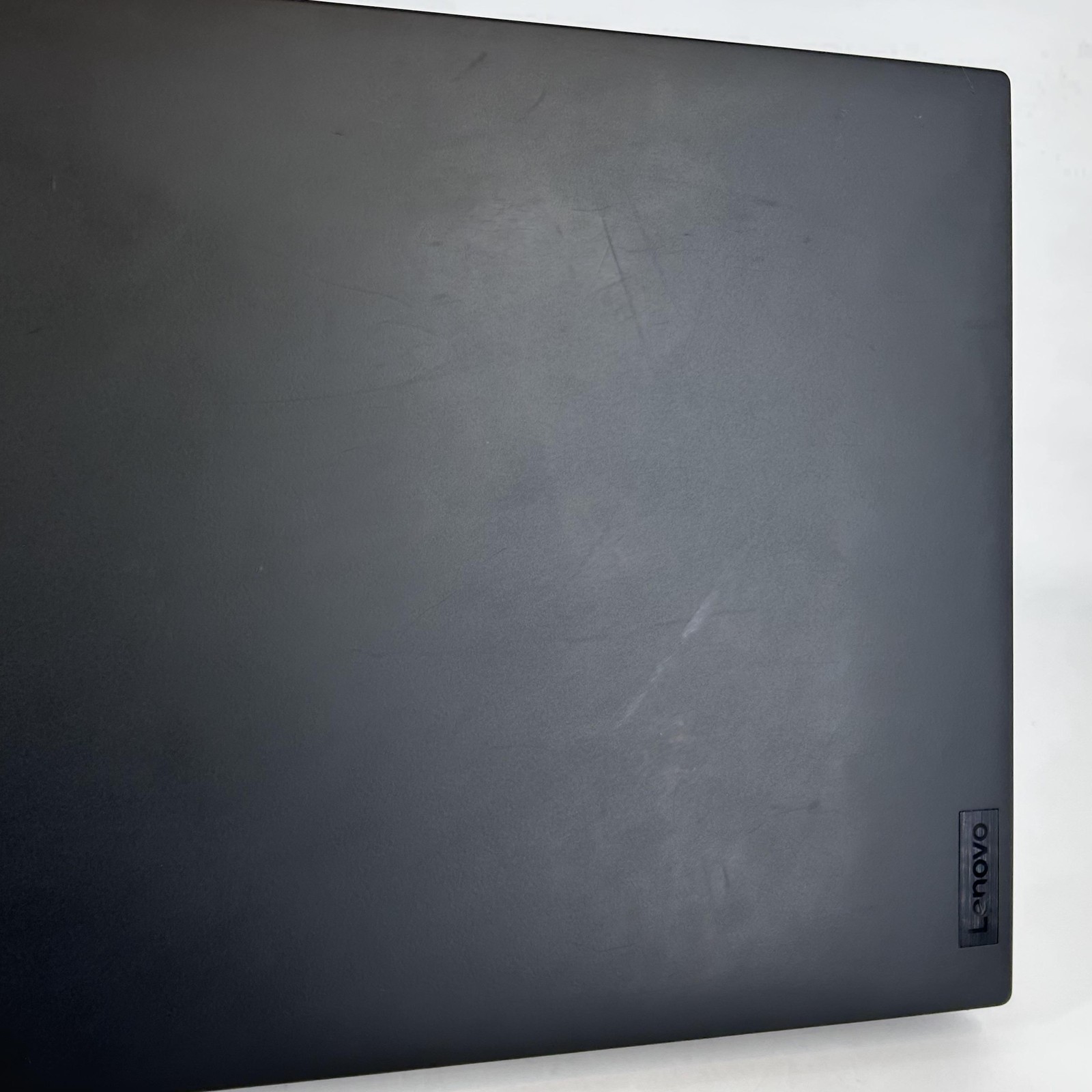 Lenovo ThinkPad P1 Gen 5 16 FHD+ 2.4 GHz i7-12800H 8GB 256GB SSD RTX A1000 Good