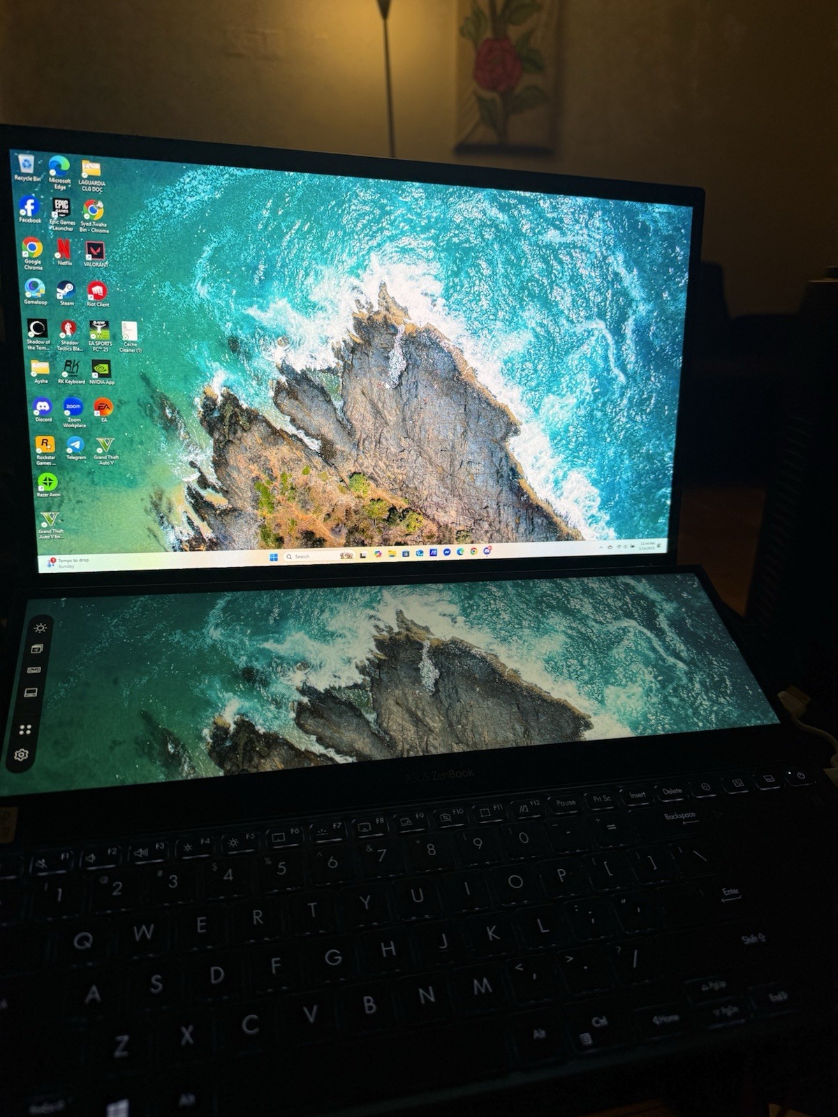 ASUS Zenbook Pro Duo (4K 15.6″ OLED, i7-12700H, 16GB RAM, 1TB NVMe, RTX 3070 Ti)
