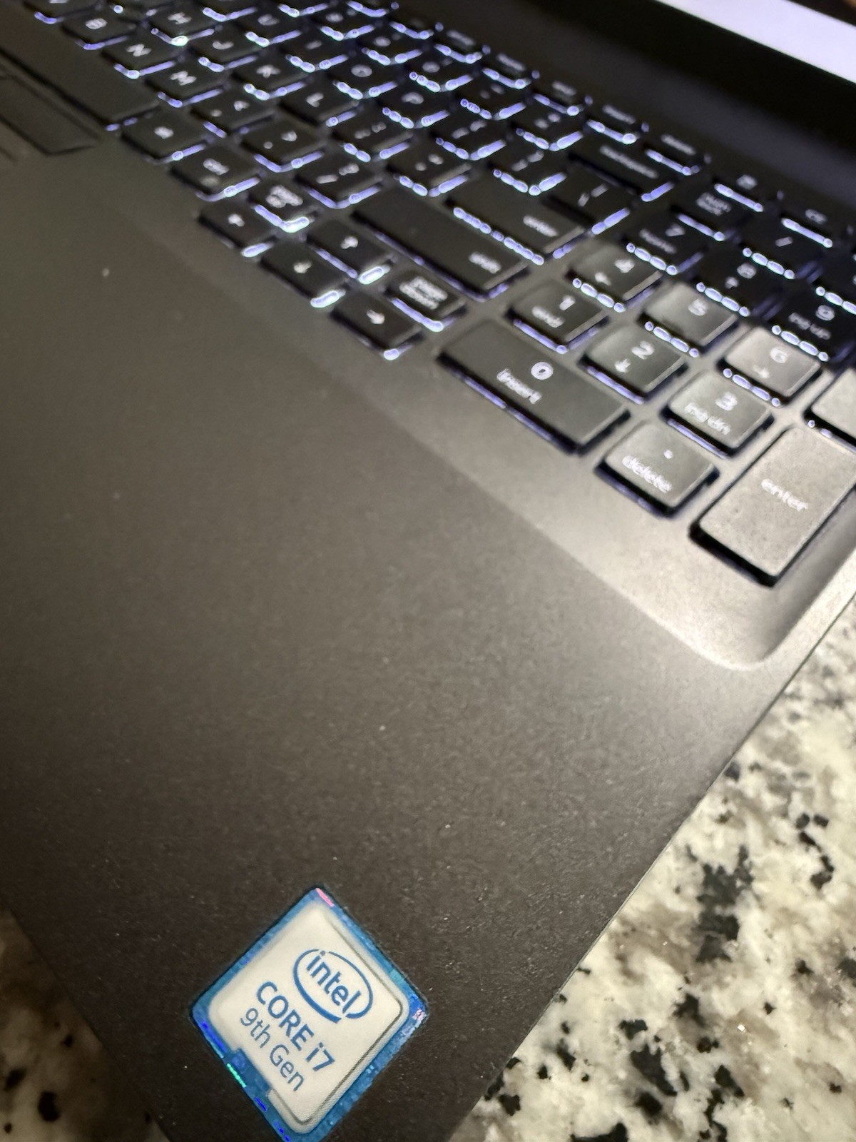 Dell Latitude 5501 15.6″ i7-9850H up 32GB RAM 2TB SSD Win11 Pro NVIDIA & Office