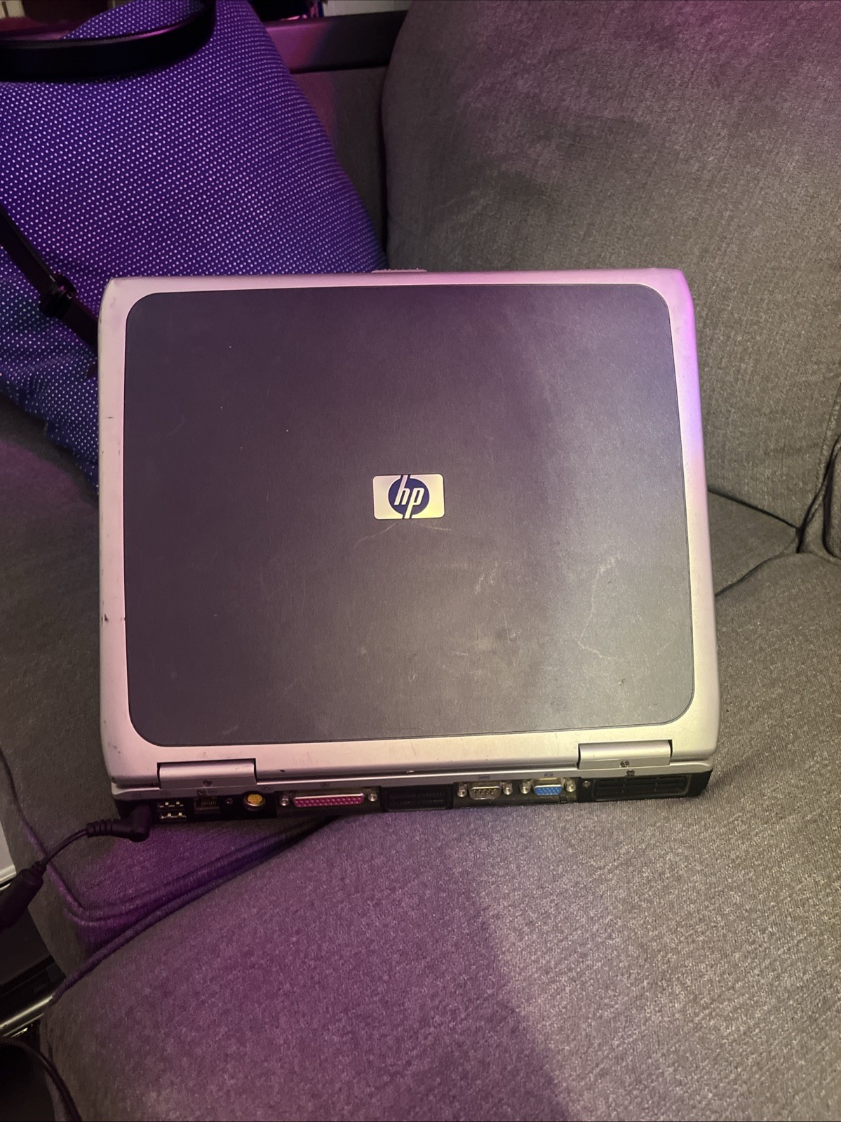 Vintage Laptop HP Pavilion ze4800 AMD Athlon XP2800+, 448MB RAM, 18GB HDD WORKS
