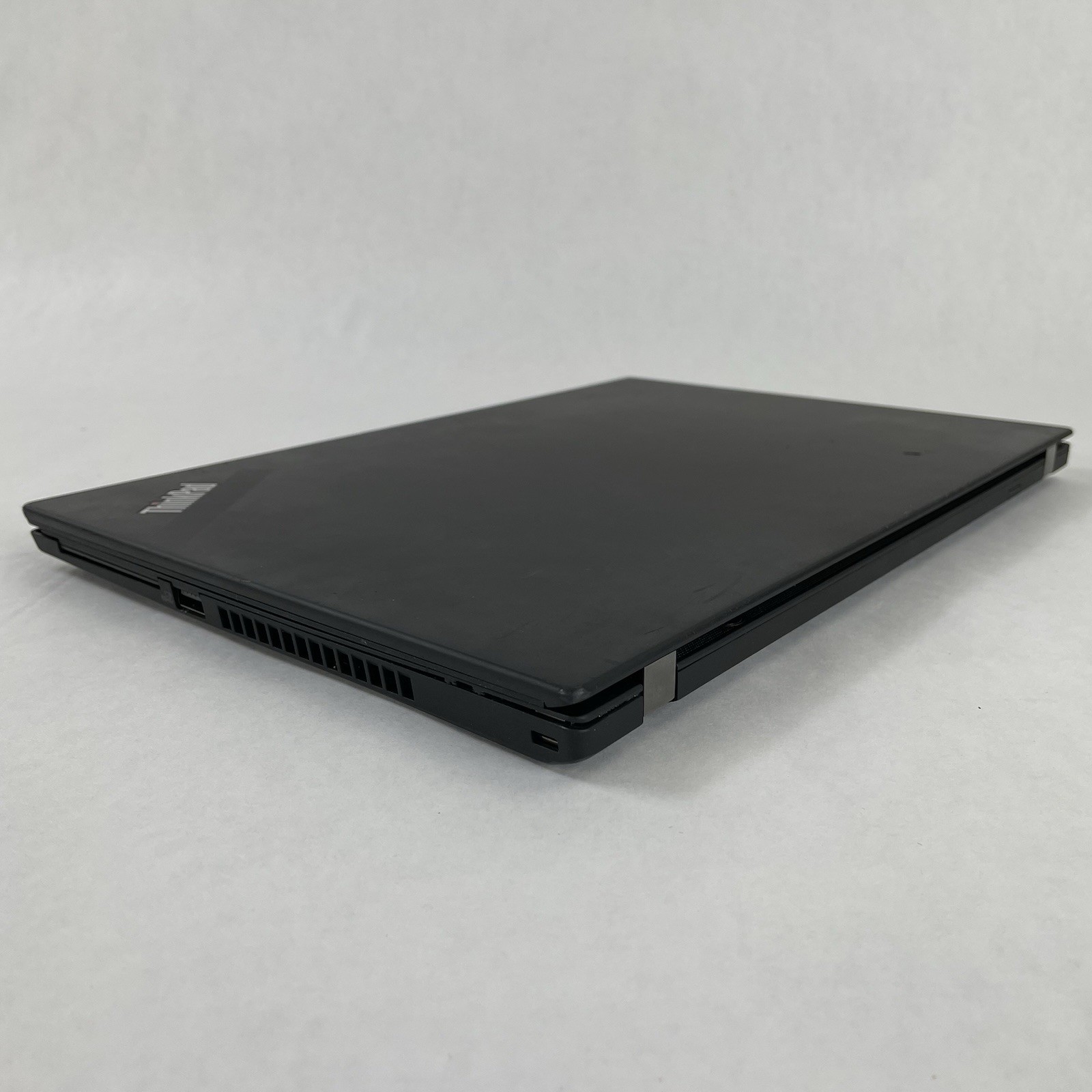 Lenovo ThinkPad T14 14″ Ryzen 5 Pro 5650U 2.30 GHz 16 GB RAM No SSD No OS – READ