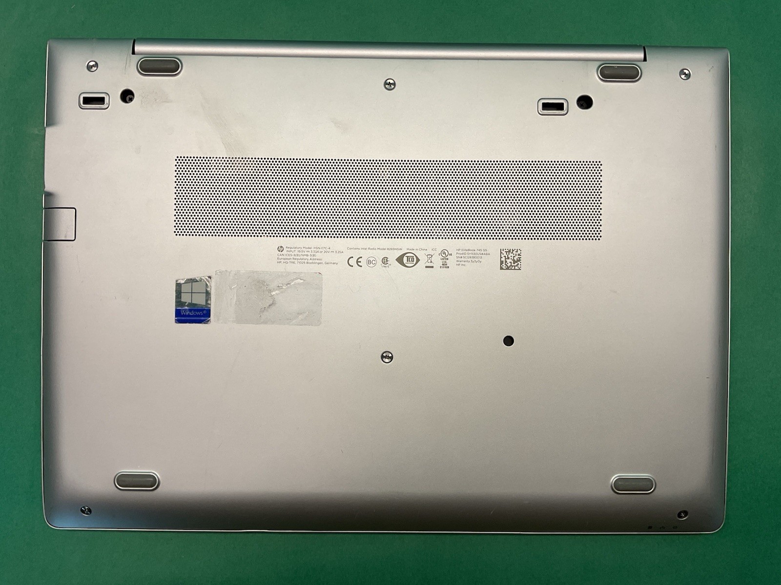 HP Elitebook 745 G5 AMD Ryzen 7 Pro 2700U – Powers On – NO HARD DRIVE- Untested