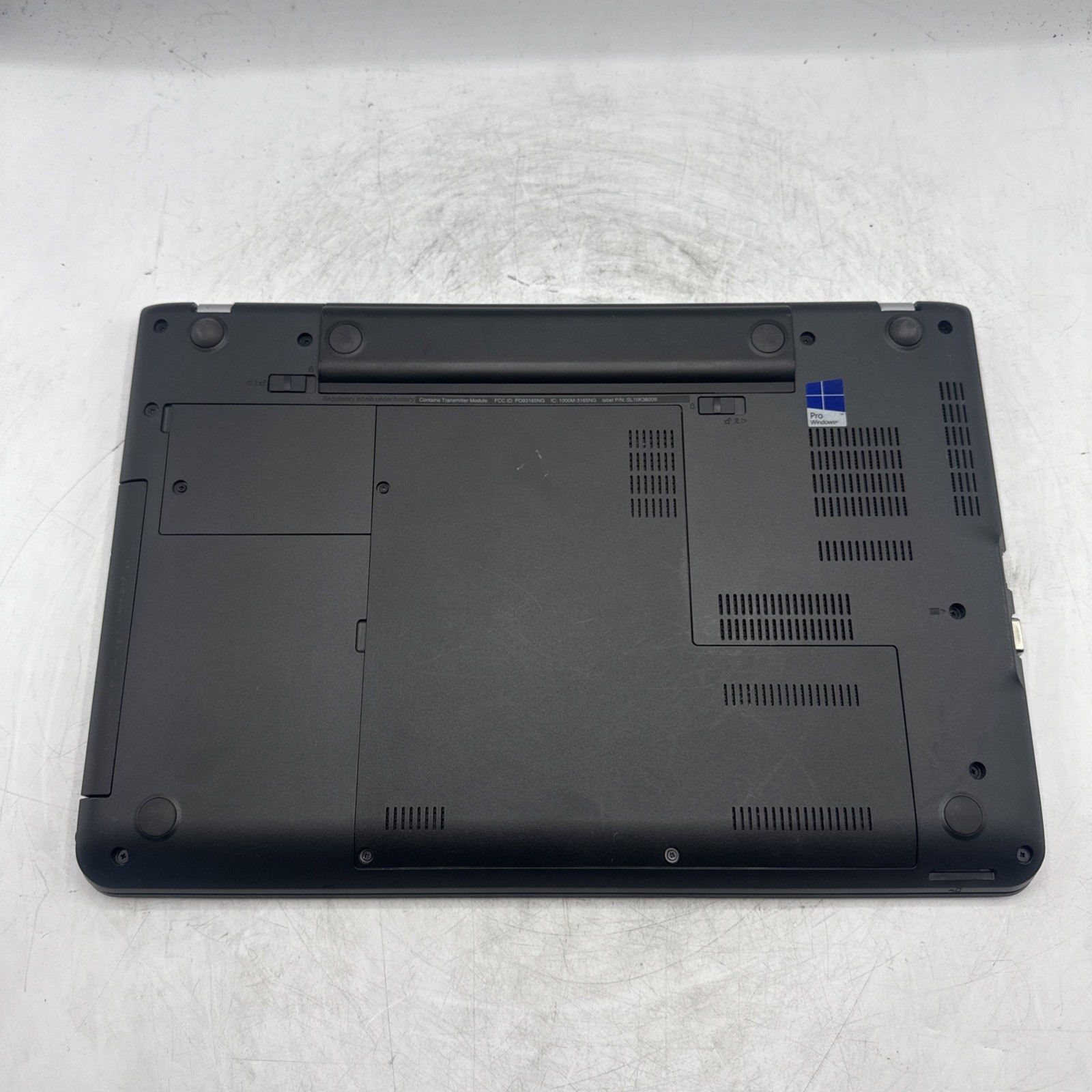 Lenovo ThinkPad E560 15.6” I5-6200U 2.30Ghz 8GB RAM 128GB SSD Win10P