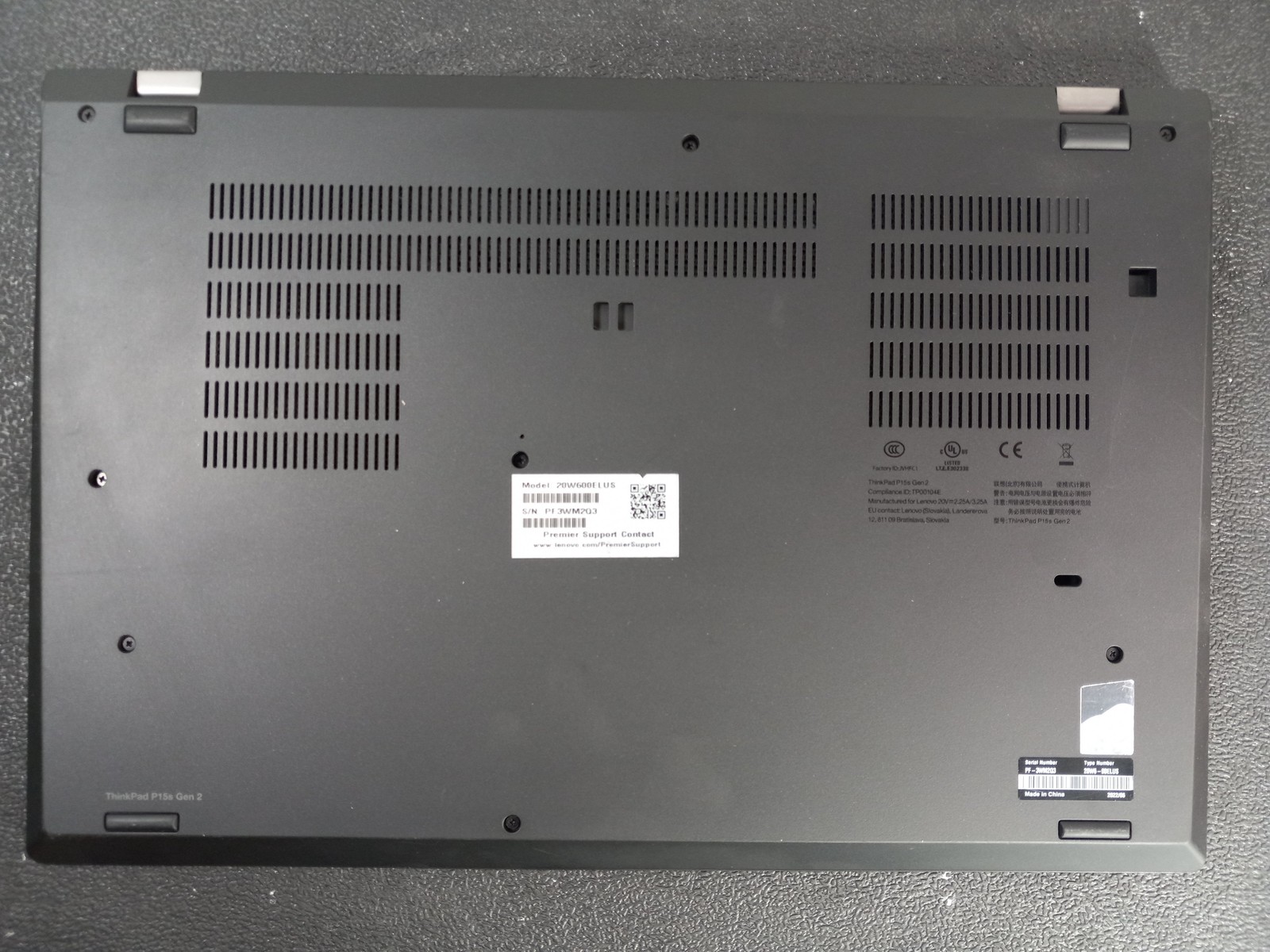 Lenovo ThinkPad P15S G2 i7-1165G7 2.8GHz 32GB RAM No SSD Laptop No OS