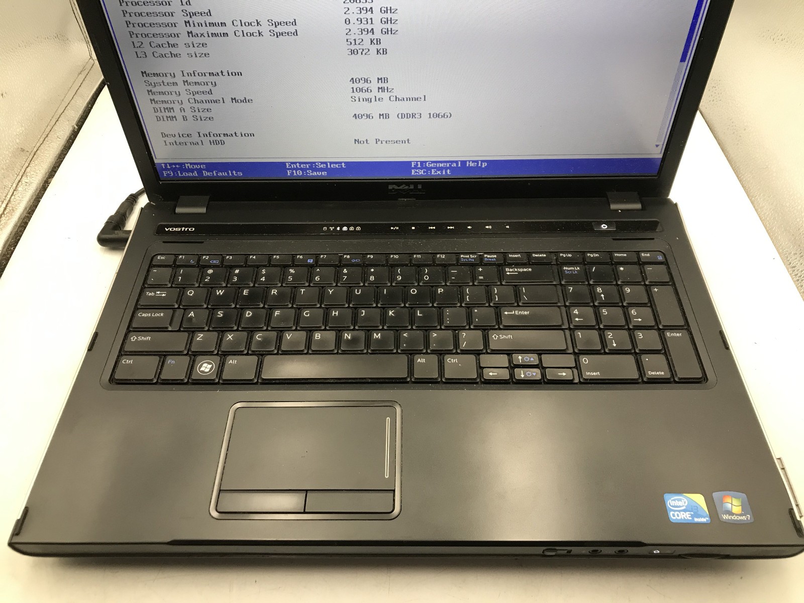 DELL VOSTRO 3700 – BOOTS TO BIOS – INTEL I3 M370 – NO RAM – READ DESCRIPTION -BB