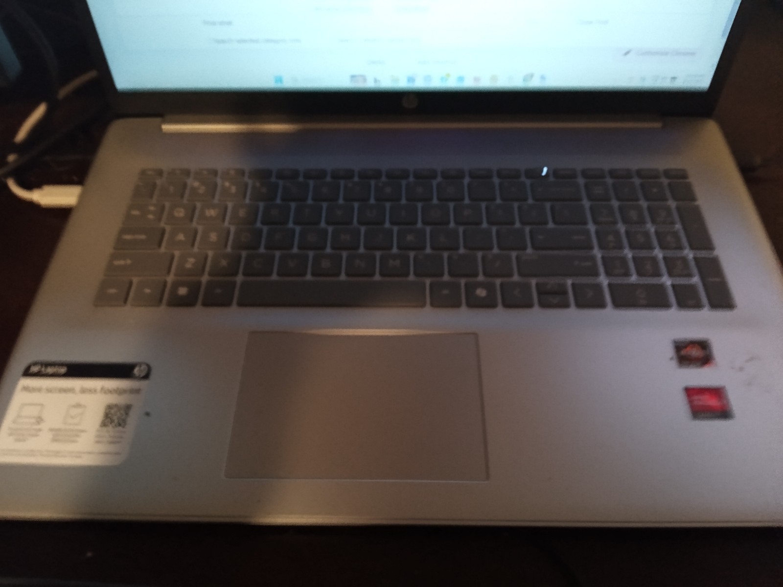 HP Laptop 17.3″FHD Backlit PC and ryzen 3 7320u 16GB RAM 512GB SSD Win 11 Pro