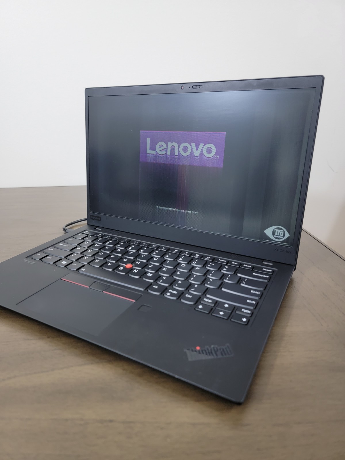 Lenovo ThinkPad X1 Carbon 7th Gen 14″ NO SSD, OS, 16GB Ram BAD LCD — SOLD AS IS