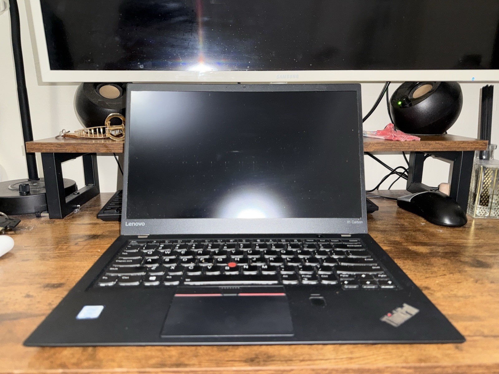 Lenovo ThinkPad X1 Carbon 5th Gen 14″|Intel i7-7500U|16GB RAM|256GB SSD|Win 10