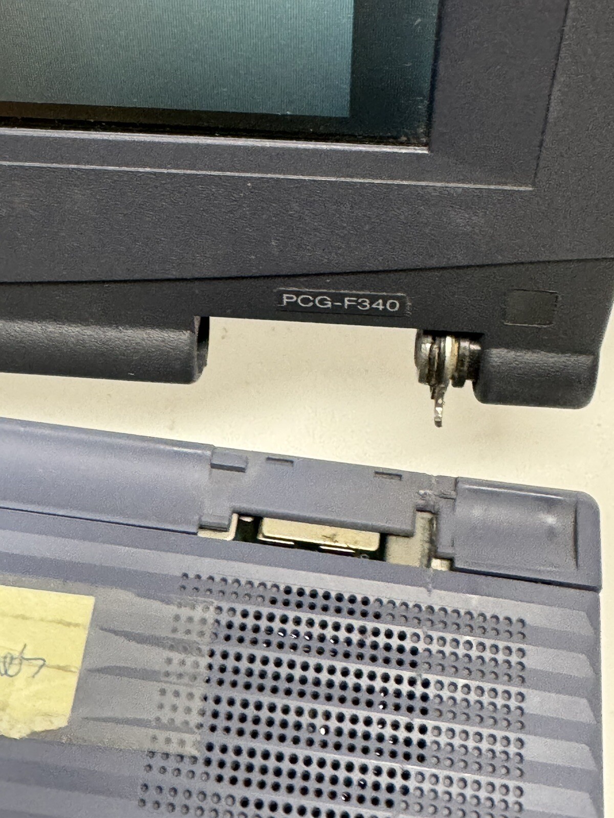 VINTAGE Sony VAIO PCG-F340 Laptop w/OEM Power Adapter For parts or repair.