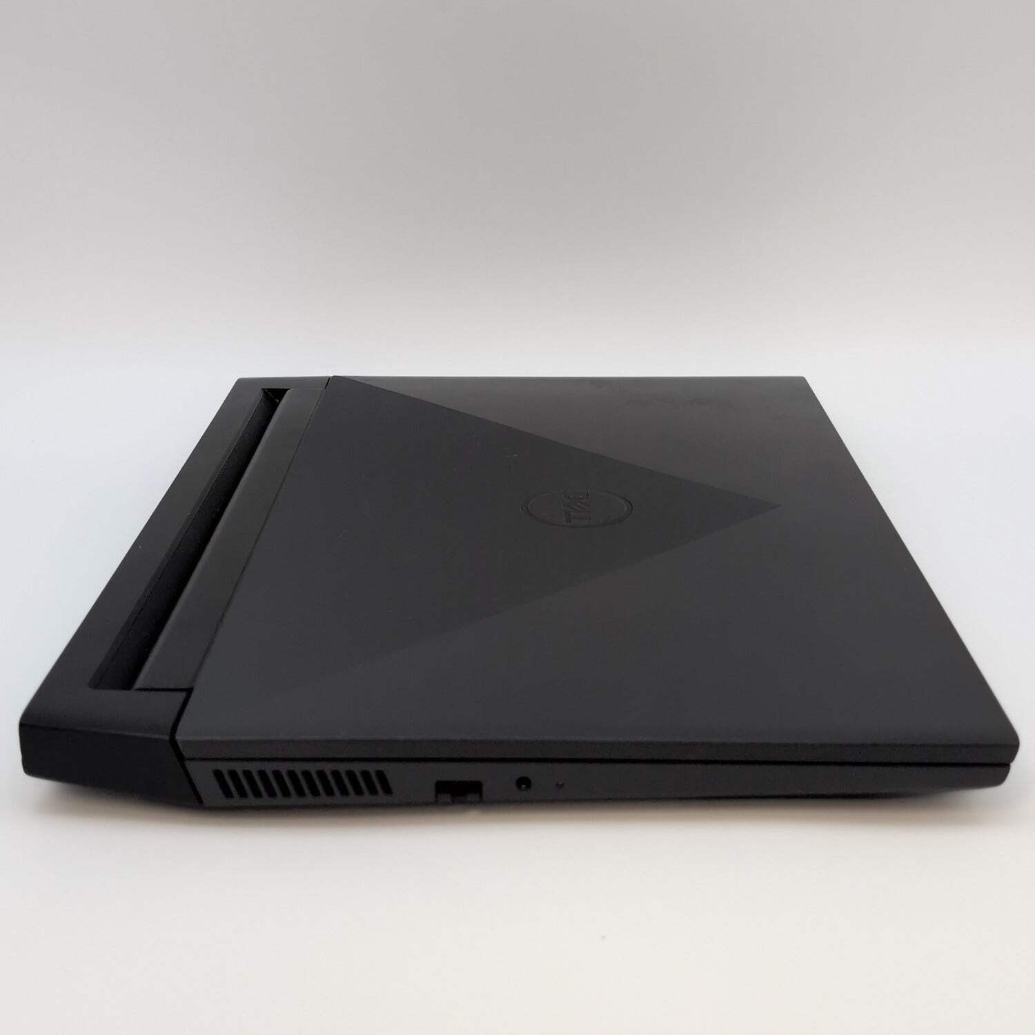 Dell G15 5520 15.6″ i7-12700H 2.3GHz 32GB RAM 512GB SSD GeForce RTX 3050 Ti
