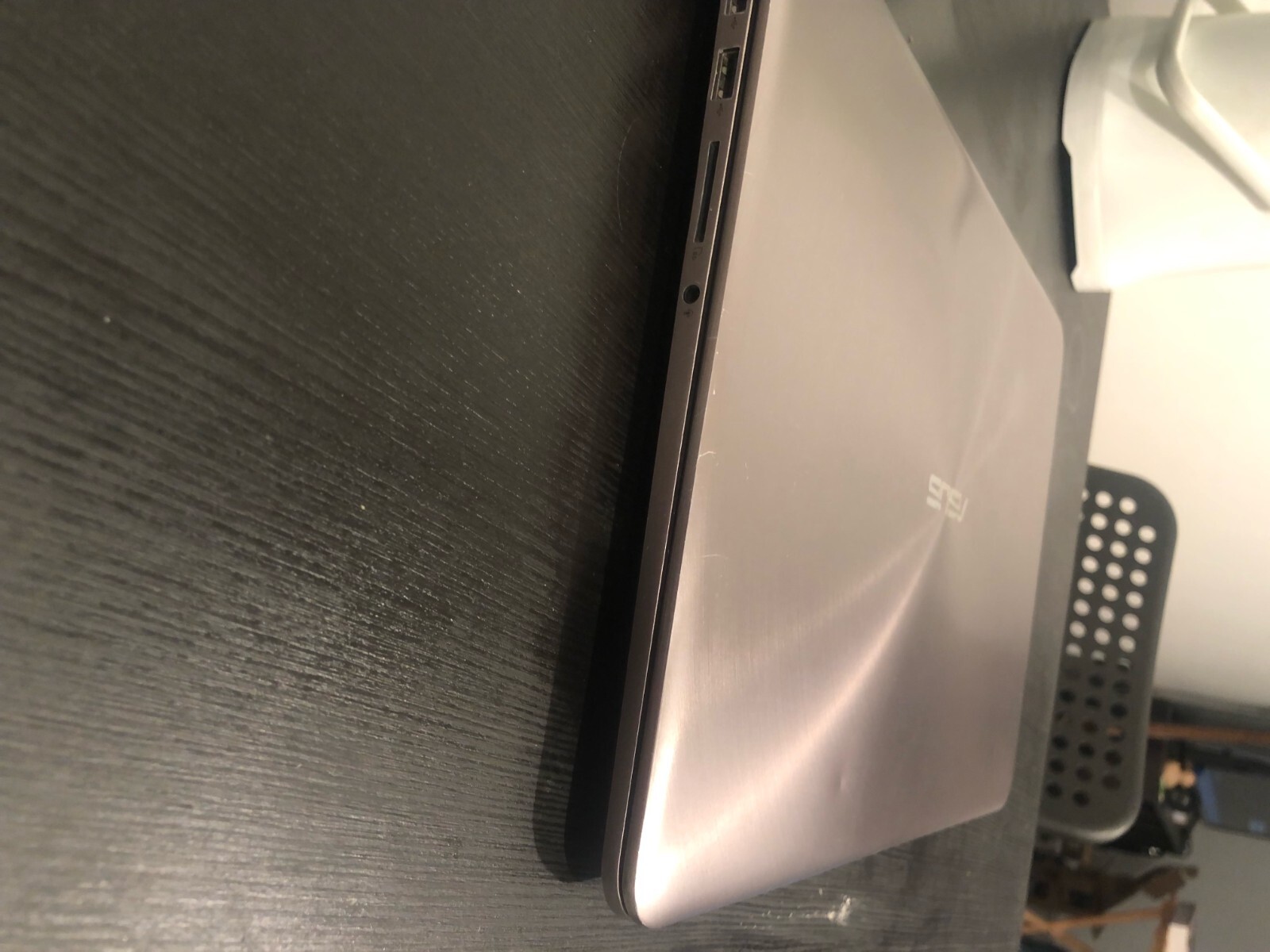 asus laptop UX510UW Intel i7 6500 @ 2.5 GHz 24Gb RAM 750Gb HDD Geforce GTX 960M