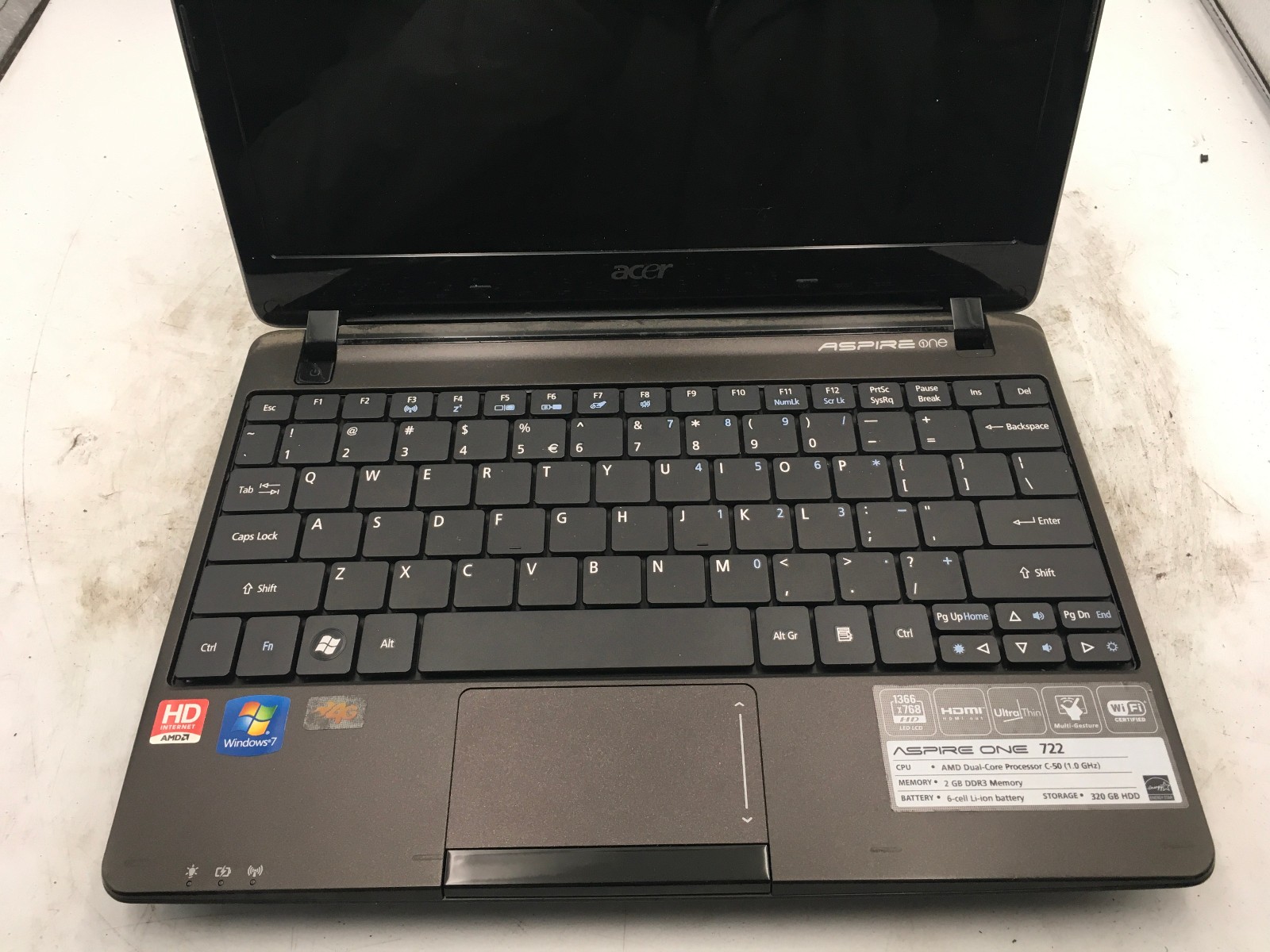 ACER ASPIRE ONE 722 -FOR PARTS/NO POWER- AMD C60 – 4GB RAM – 11″ -NO OS-READ- BB