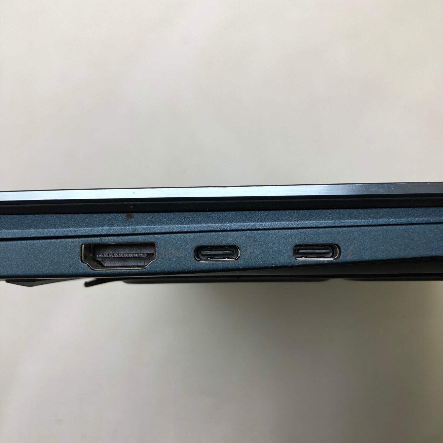 Asus Zenbook Duo 14 UX482EAR 14″ i5-1155G7 2.5GHz 8GB RAM 512GB SSD