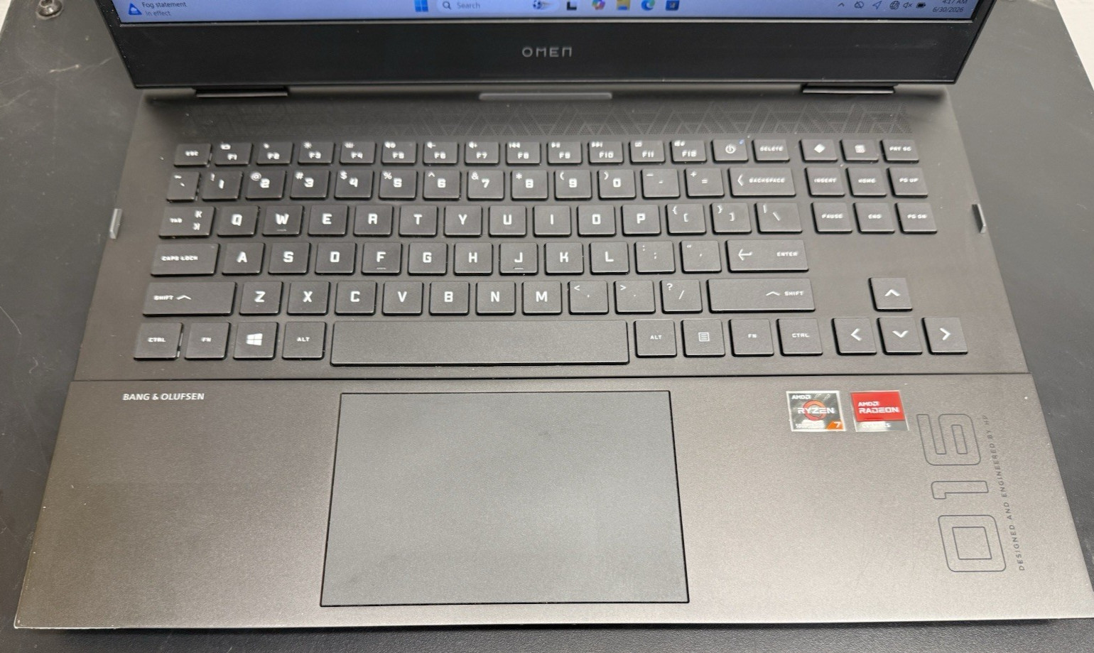 HP OMEN 16.1″ (1TB SSD, AMD Ryzen7 5800H@3.2GHz, 32GB RAM, Radeon Rx6600M)