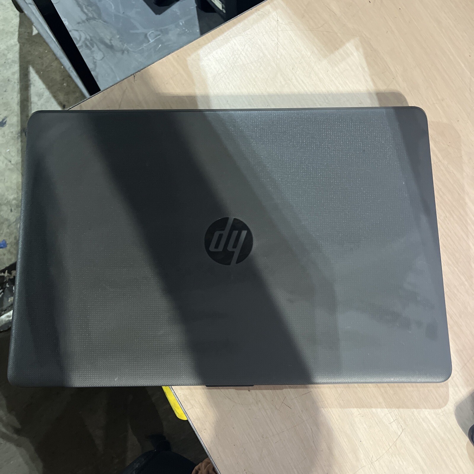 HP 255 NOTEBOOK AMD A6-9225 R4 8GB RAM NO HD