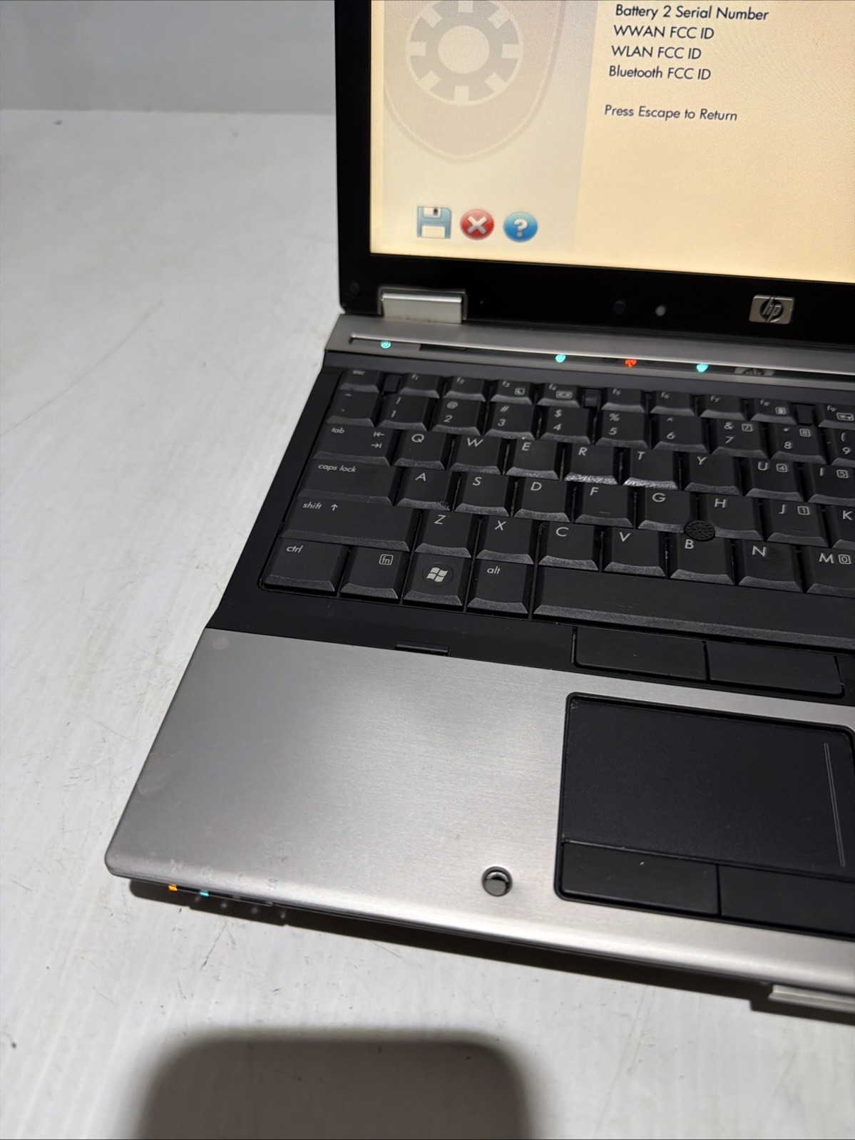 Hp Elitebook 6930p 14″ Laptop Core 2 Duo P8700 2gb Ram No Drives Boots Bios
